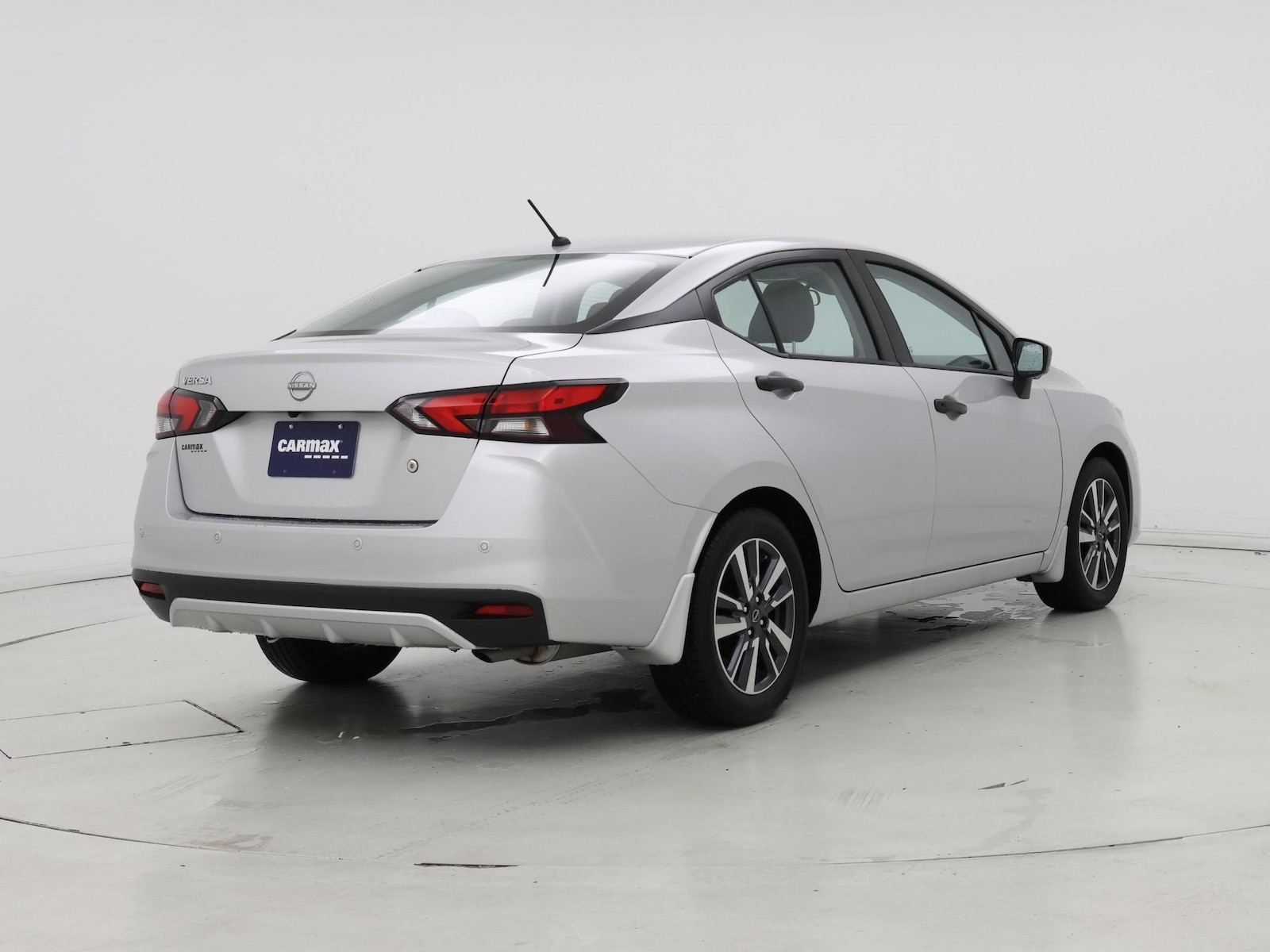 2024 Nissan Versa Sedan S - Photo 9