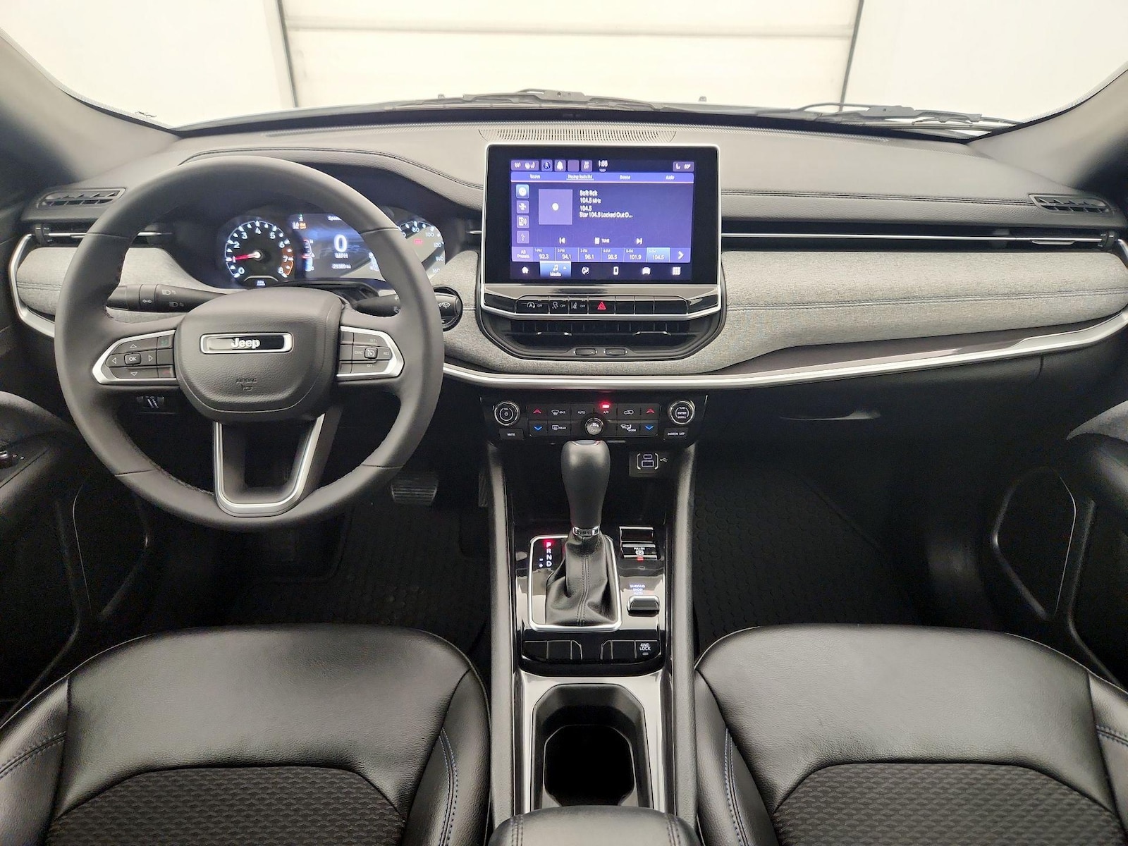 2023 Jeep Compass Latitude - Photo 10