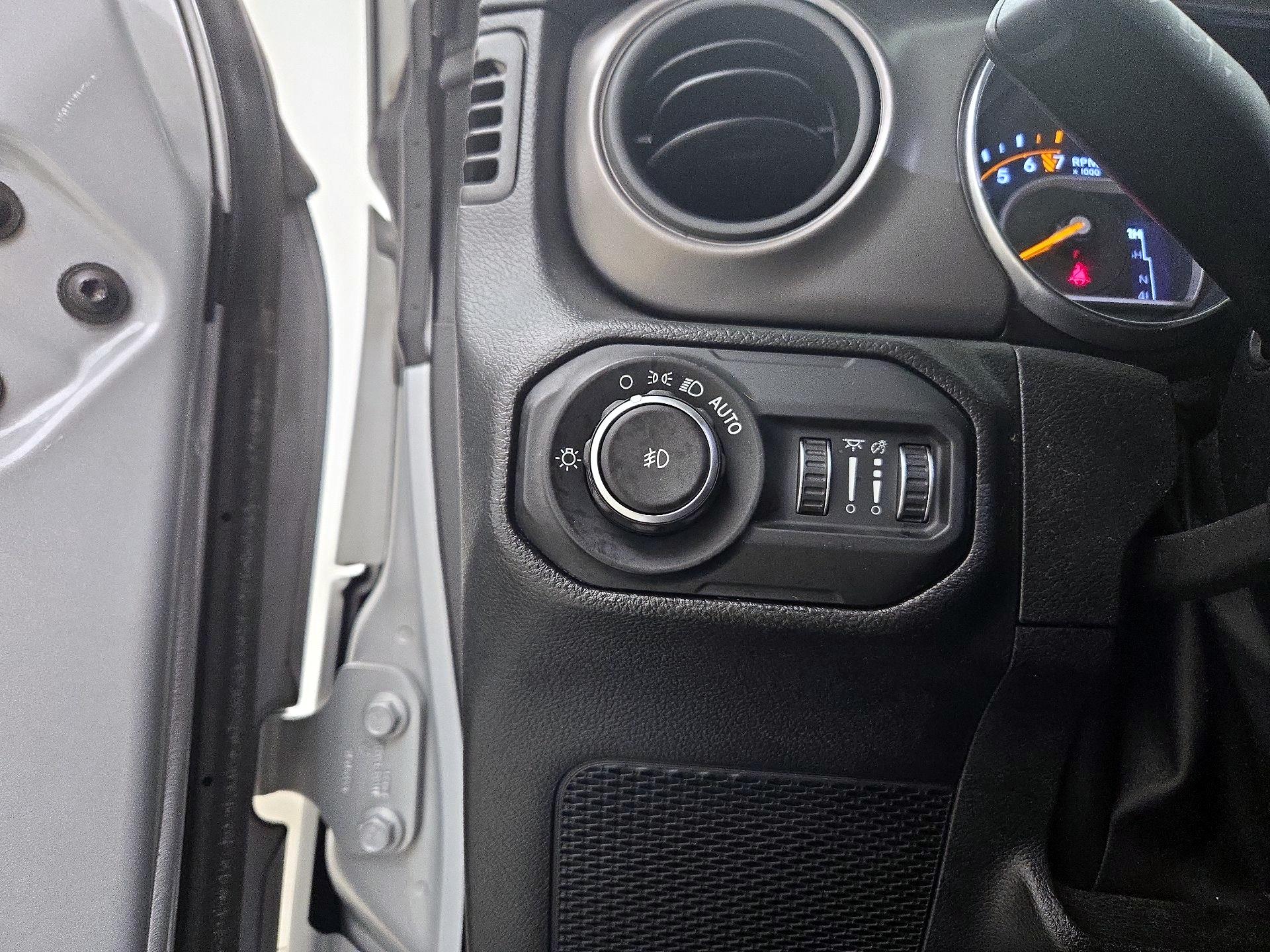 Thumbnail: 2022 Jeep Wrangler - 13