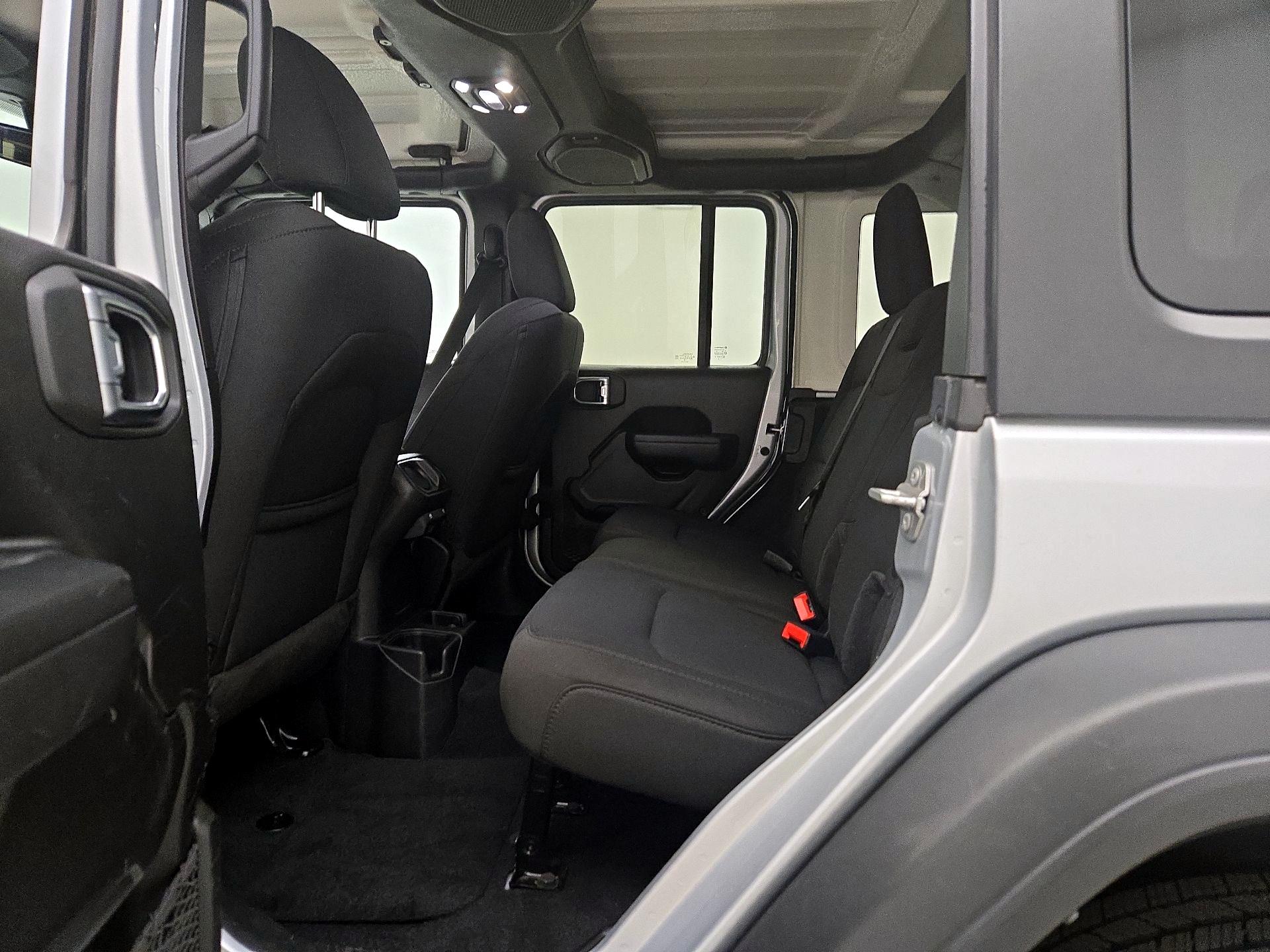 Thumbnail: 2022 Jeep Wrangler - 20