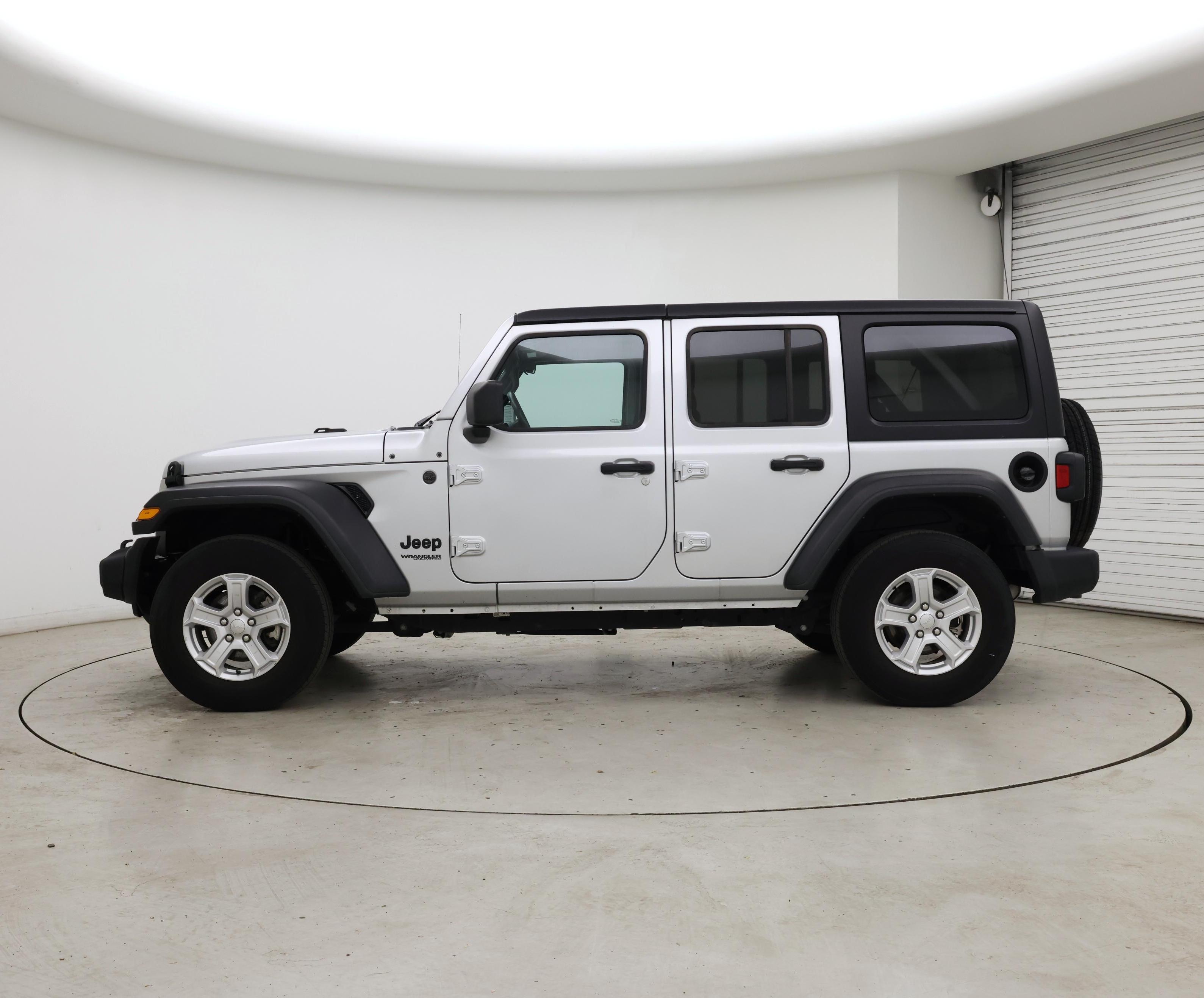 Thumbnail: 2022 Jeep Wrangler - 3