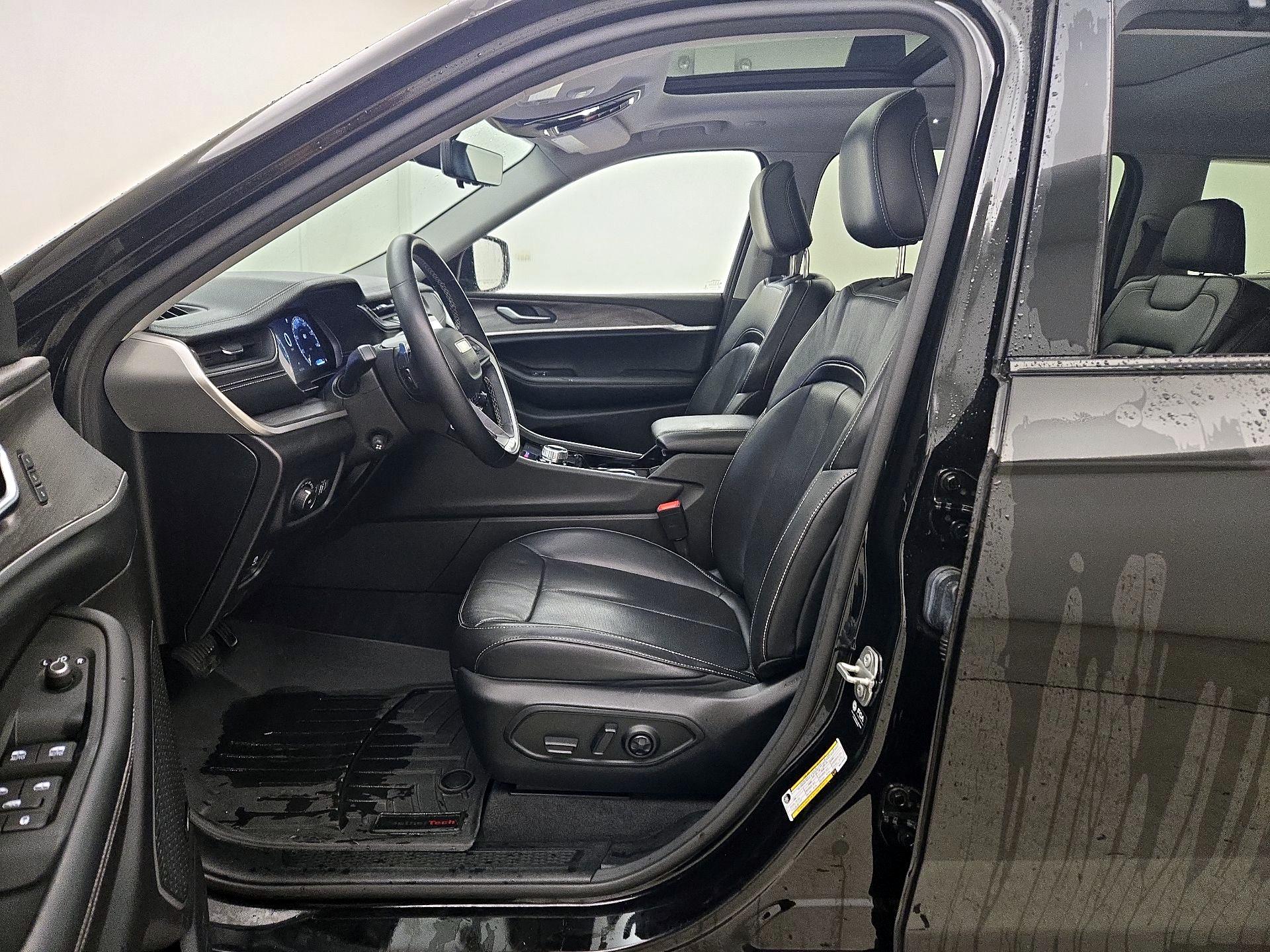 Thumbnail: 2021 Jeep Grand Cherokee L - 11