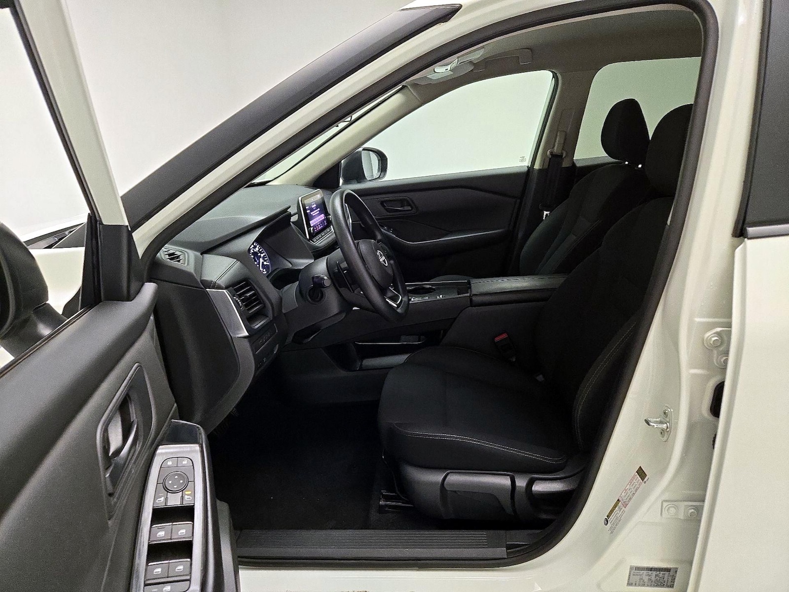 2024 Nissan Rogue S - Photo 12