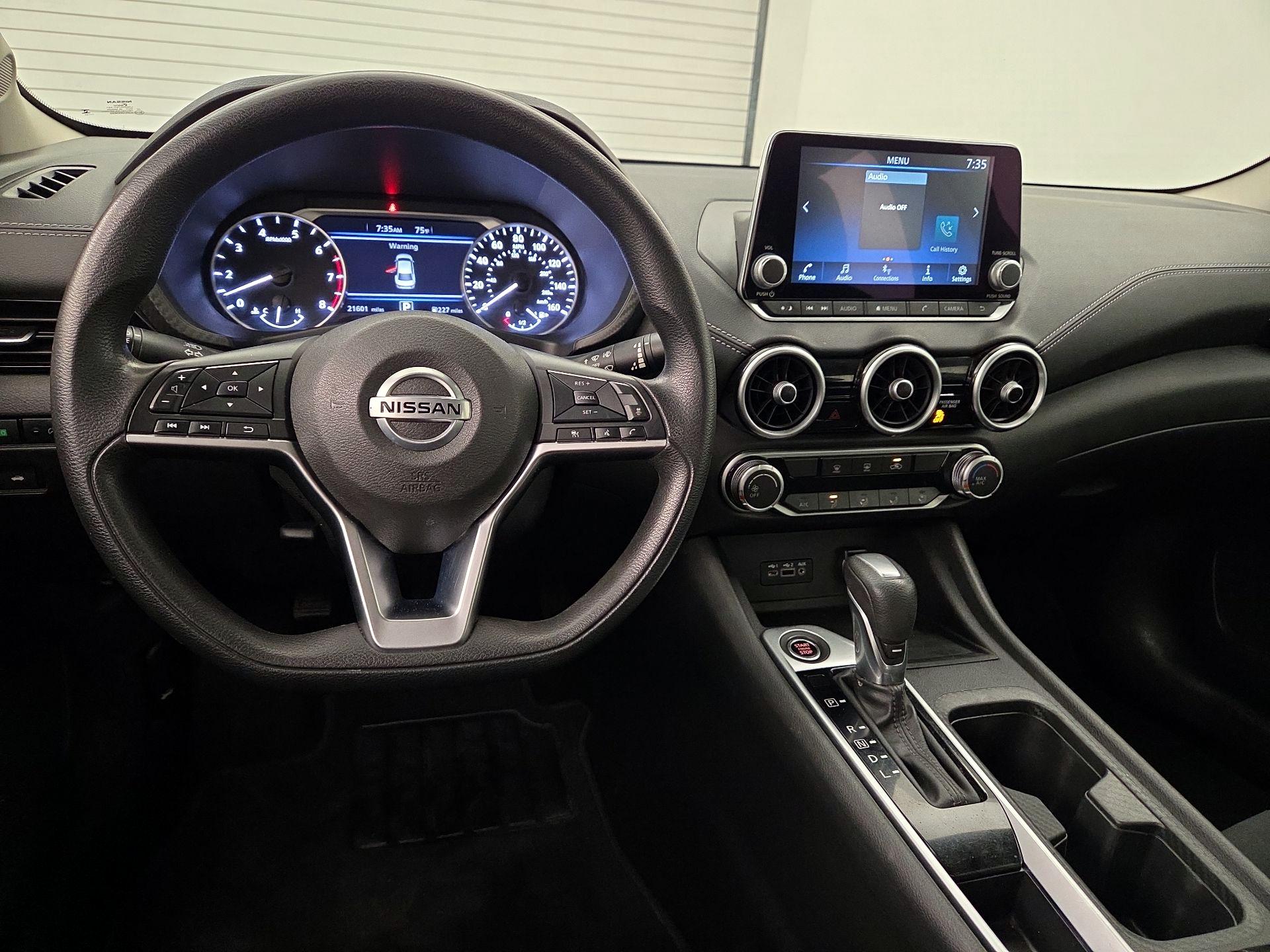 Thumbnail: 2023 Nissan Sentra - 10