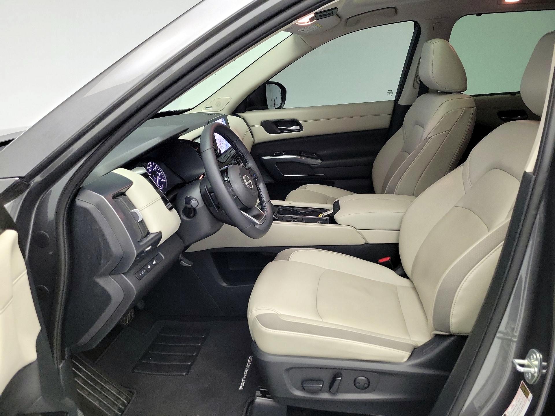 Thumbnail: 2023 Nissan Pathfinder - 11