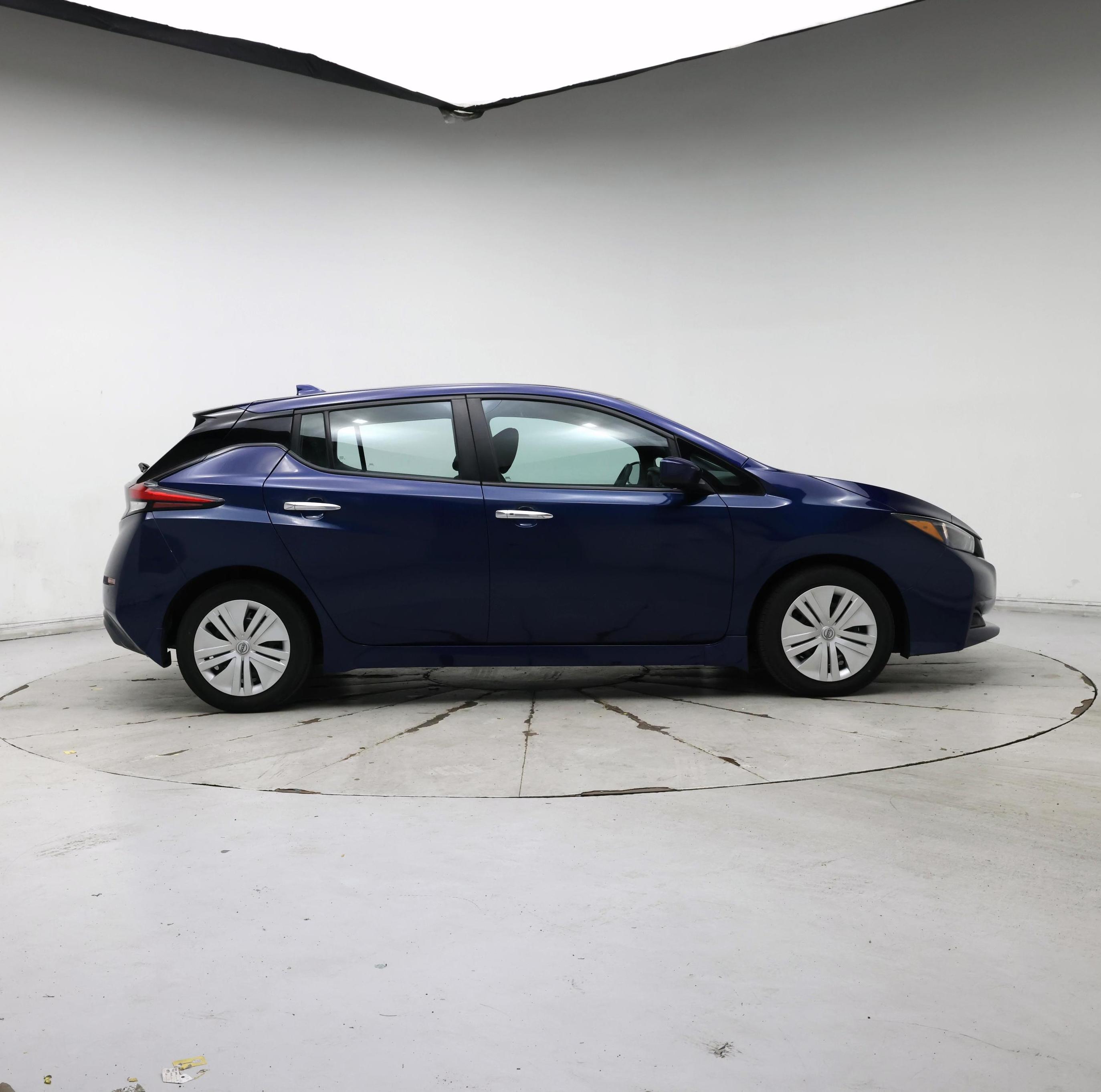 Thumbnail: 2024 Nissan Leaf - 7