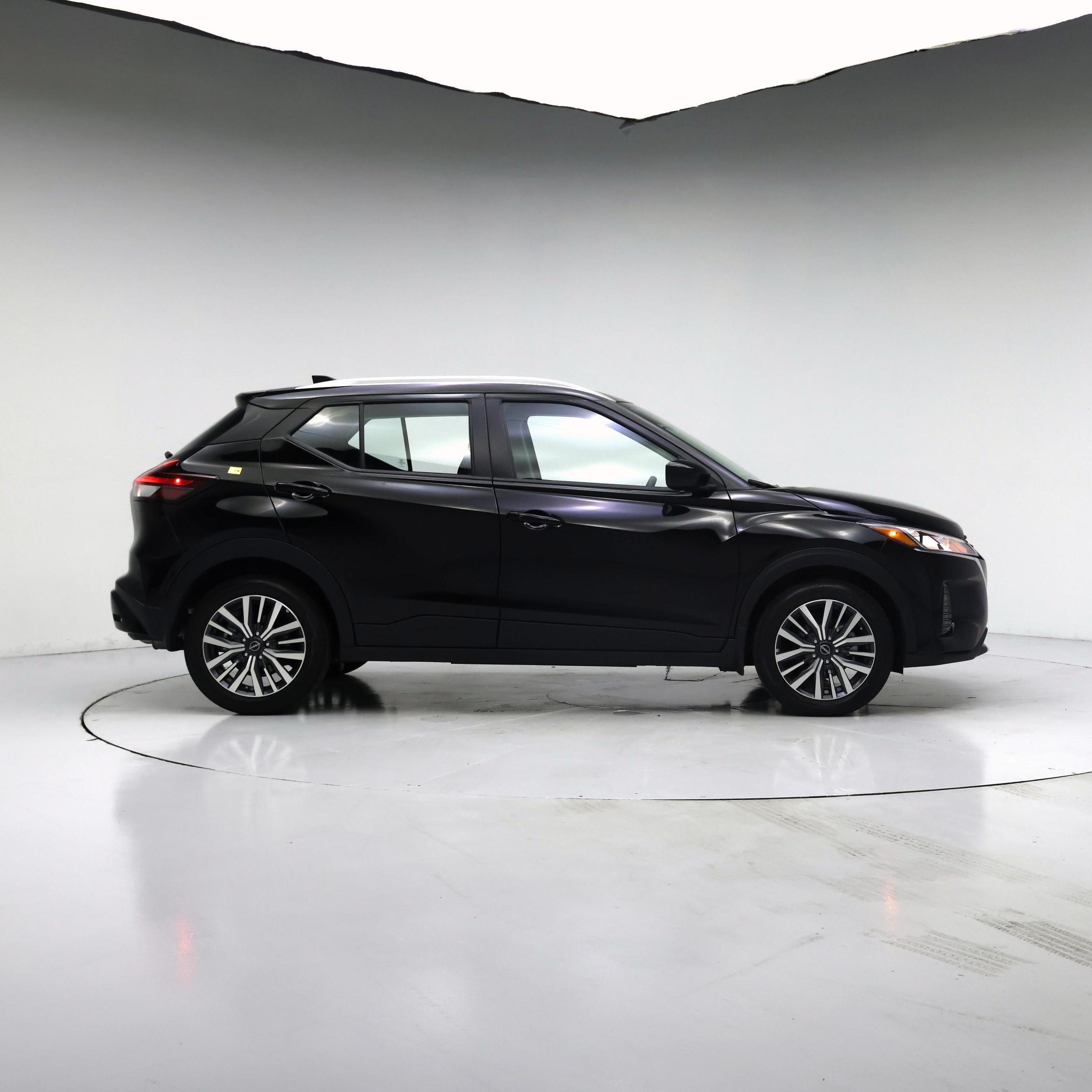 Thumbnail: 2024 Nissan Kicks - 7