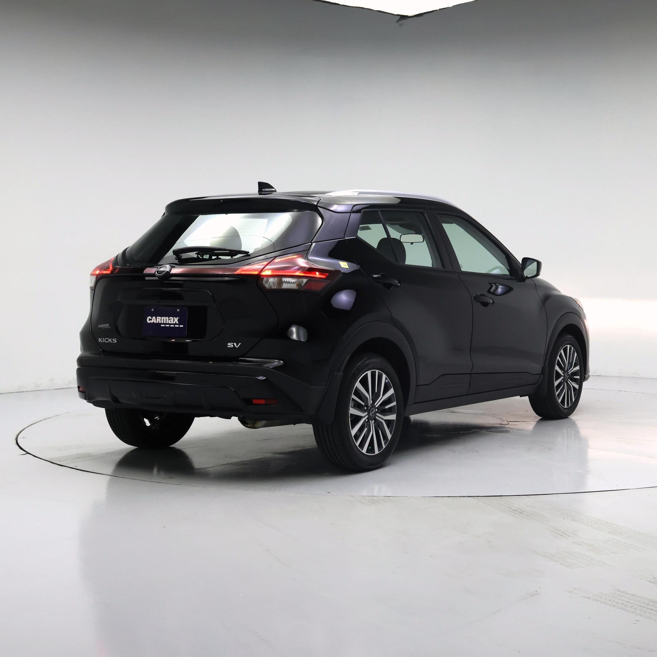 Thumbnail: 2024 Nissan Kicks - 8