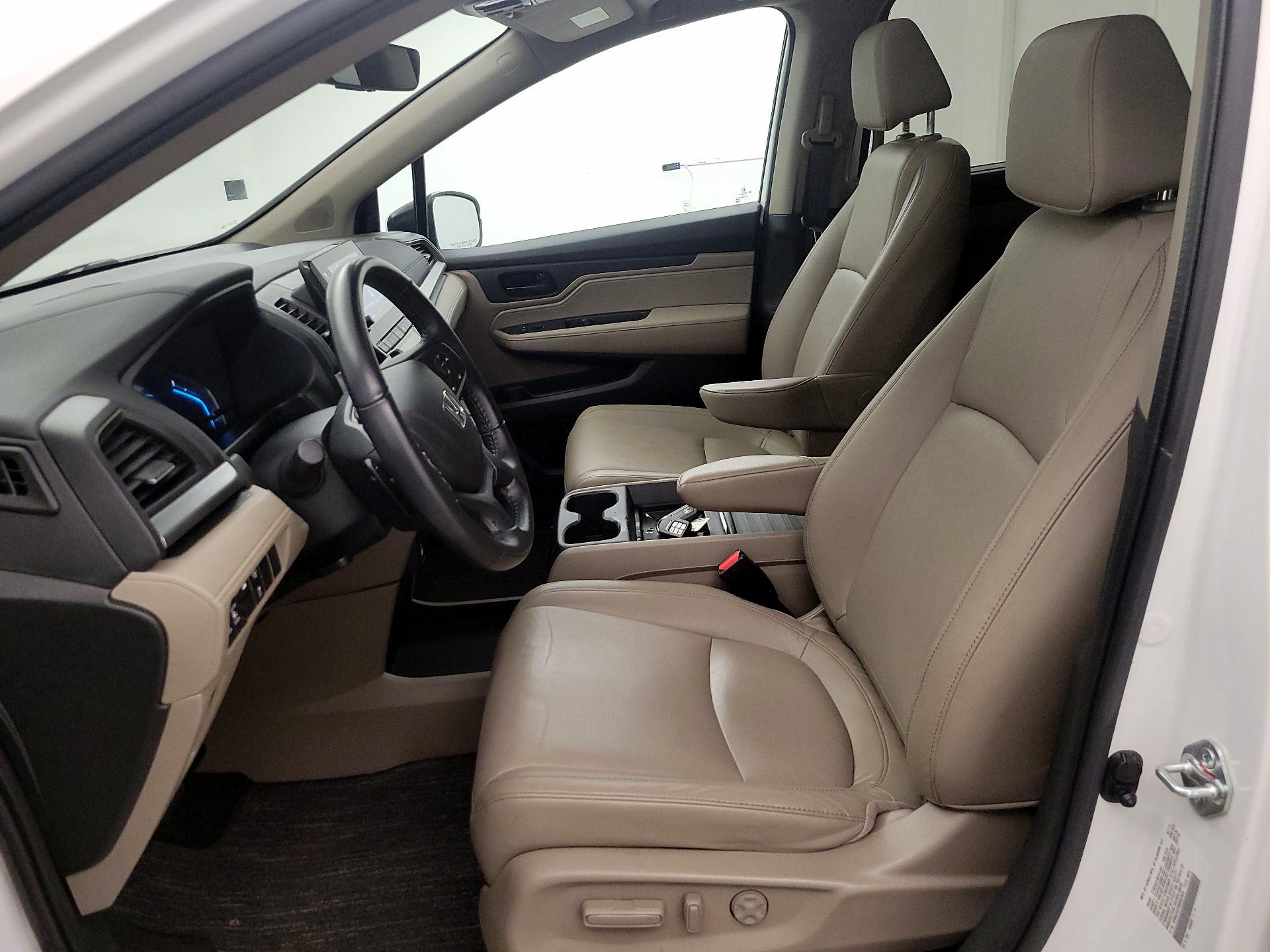 Thumbnail: 2022 Honda Odyssey - 11
