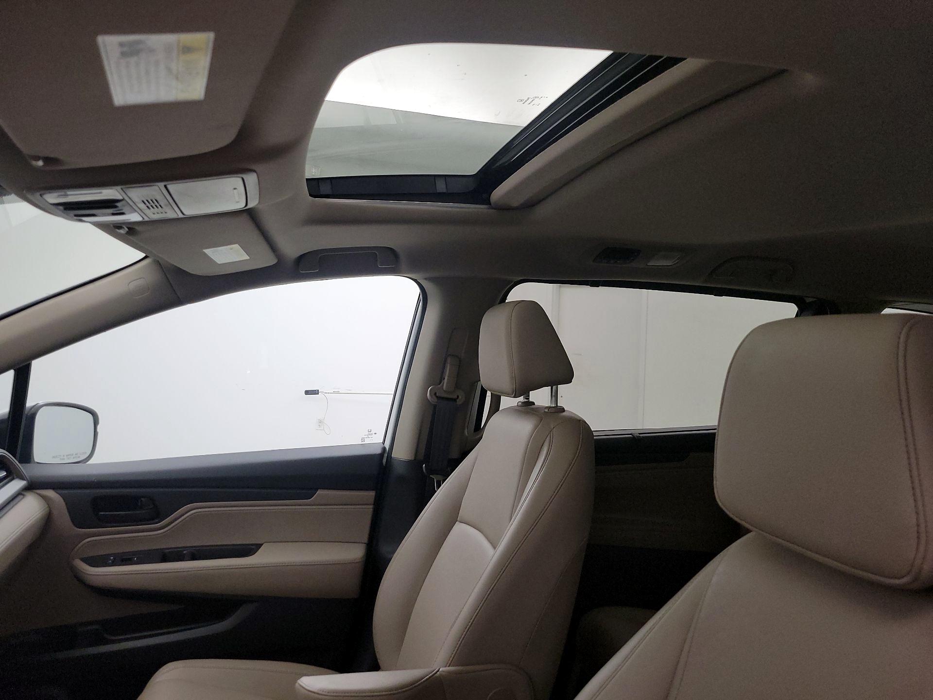 Thumbnail: 2022 Honda Odyssey - 19