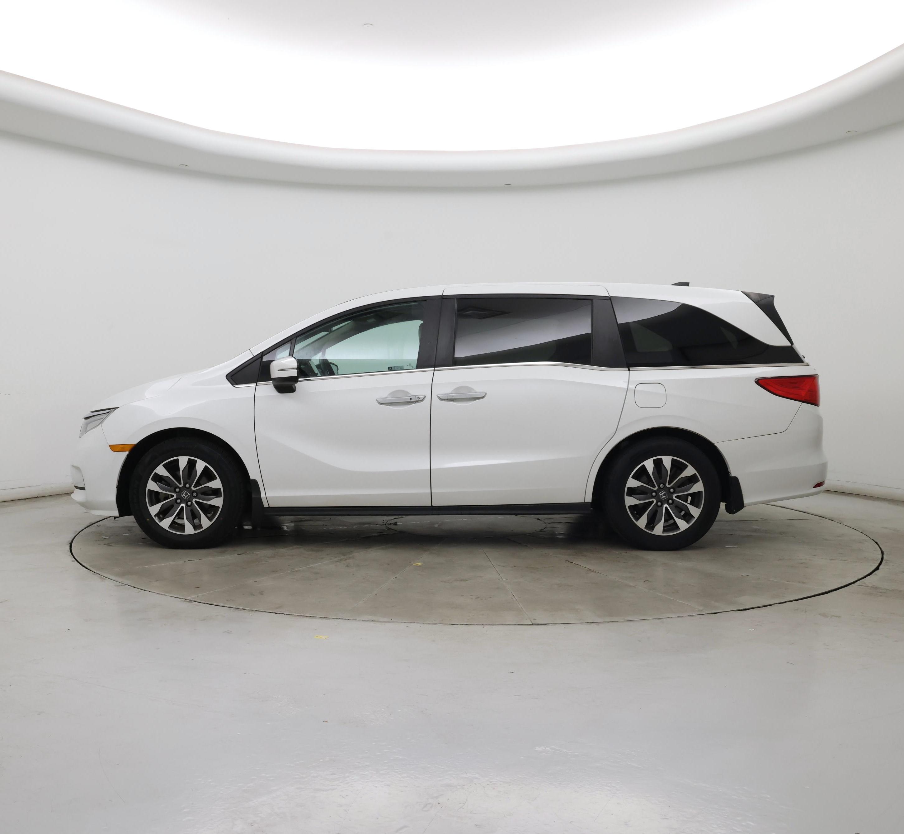 Thumbnail: 2022 Honda Odyssey - 3