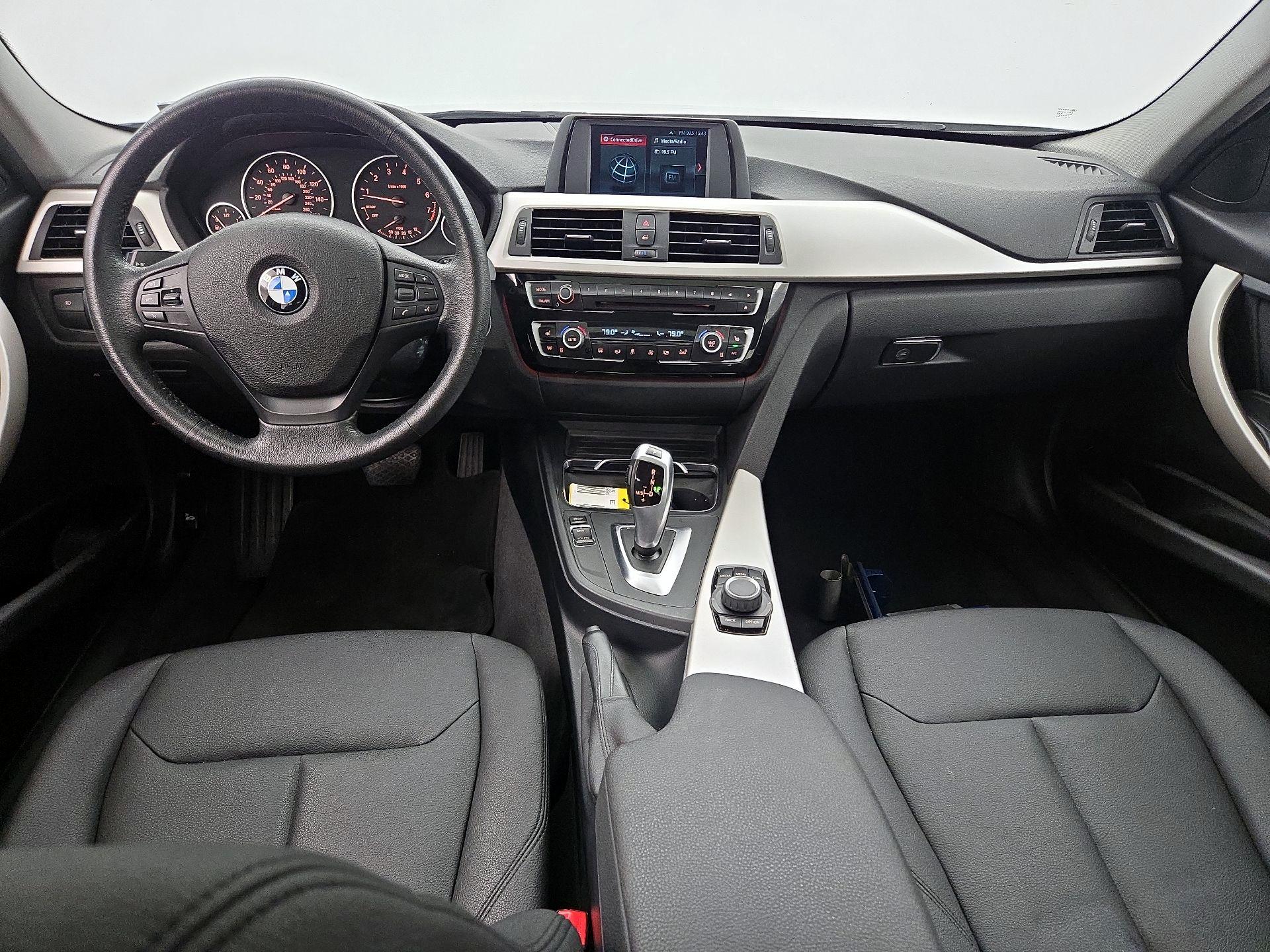 Thumbnail: 2018 BMW 3 Series - 9