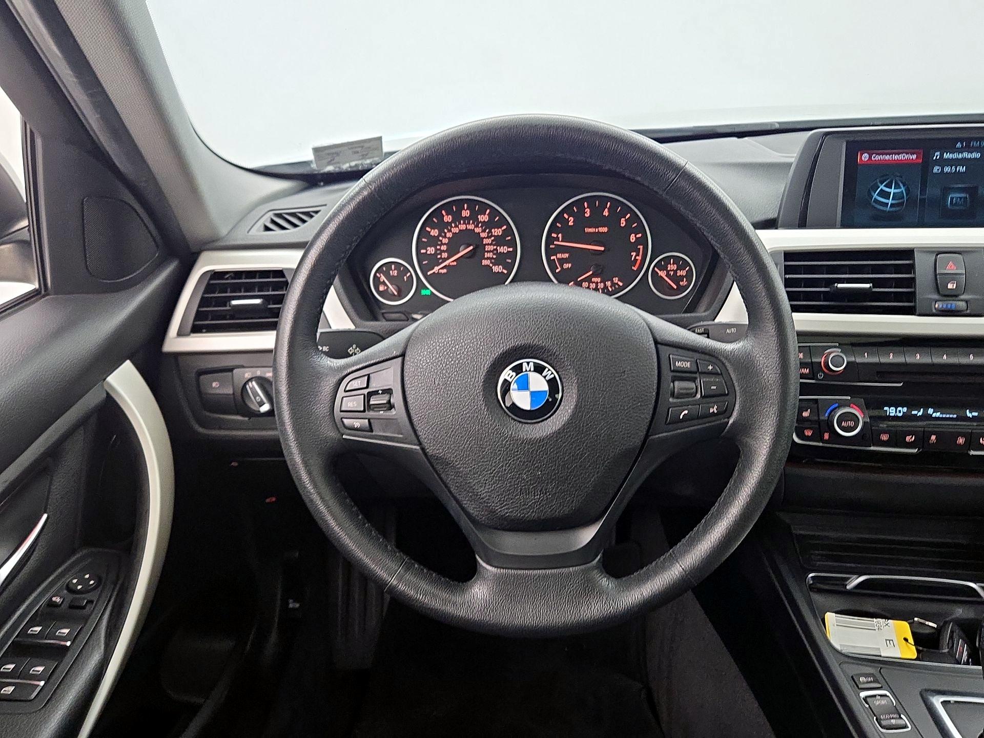 Thumbnail: 2018 BMW 3 Series - 10