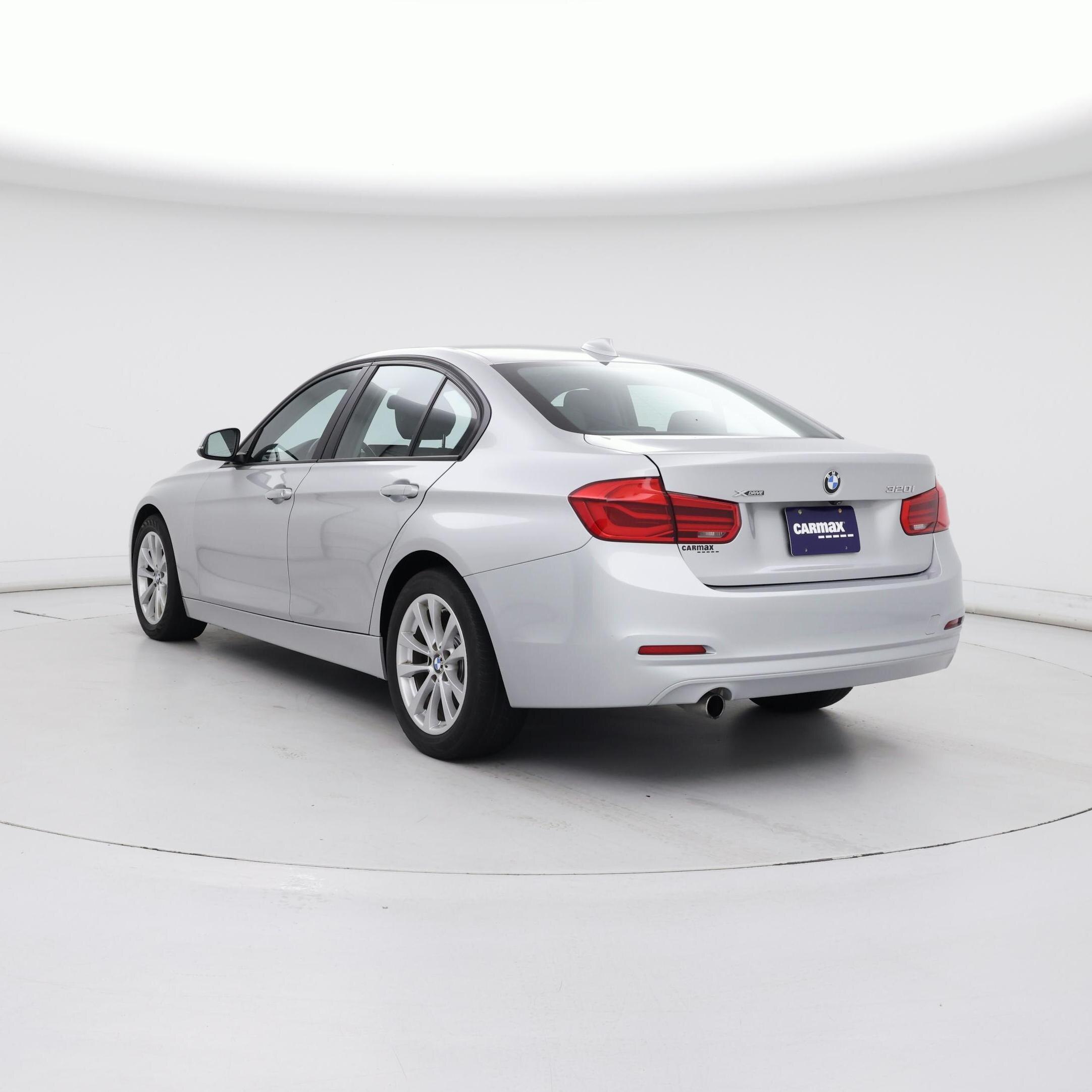 Thumbnail: 2018 BMW 3 Series - 2