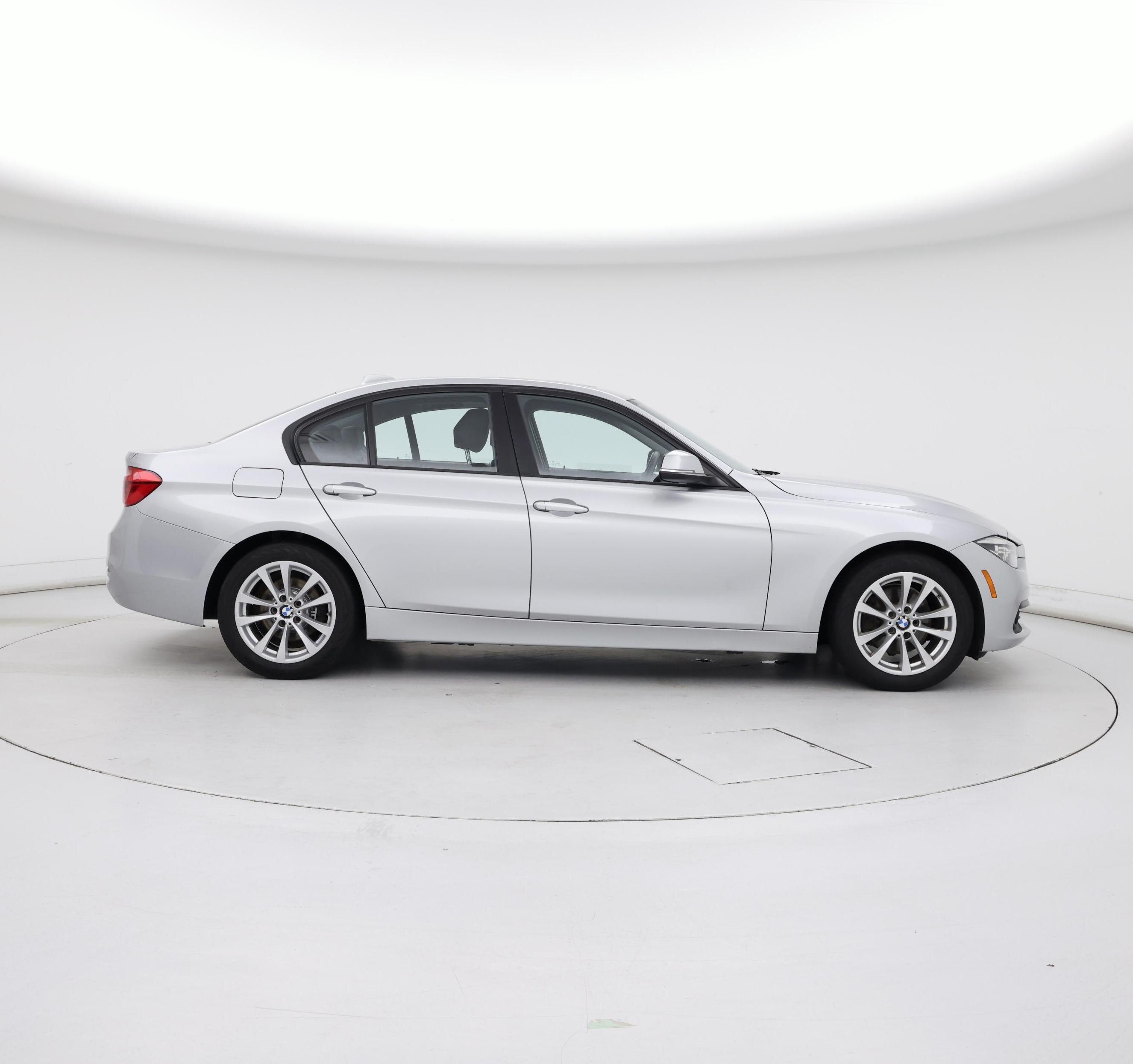 Thumbnail: 2018 BMW 3 Series - 7