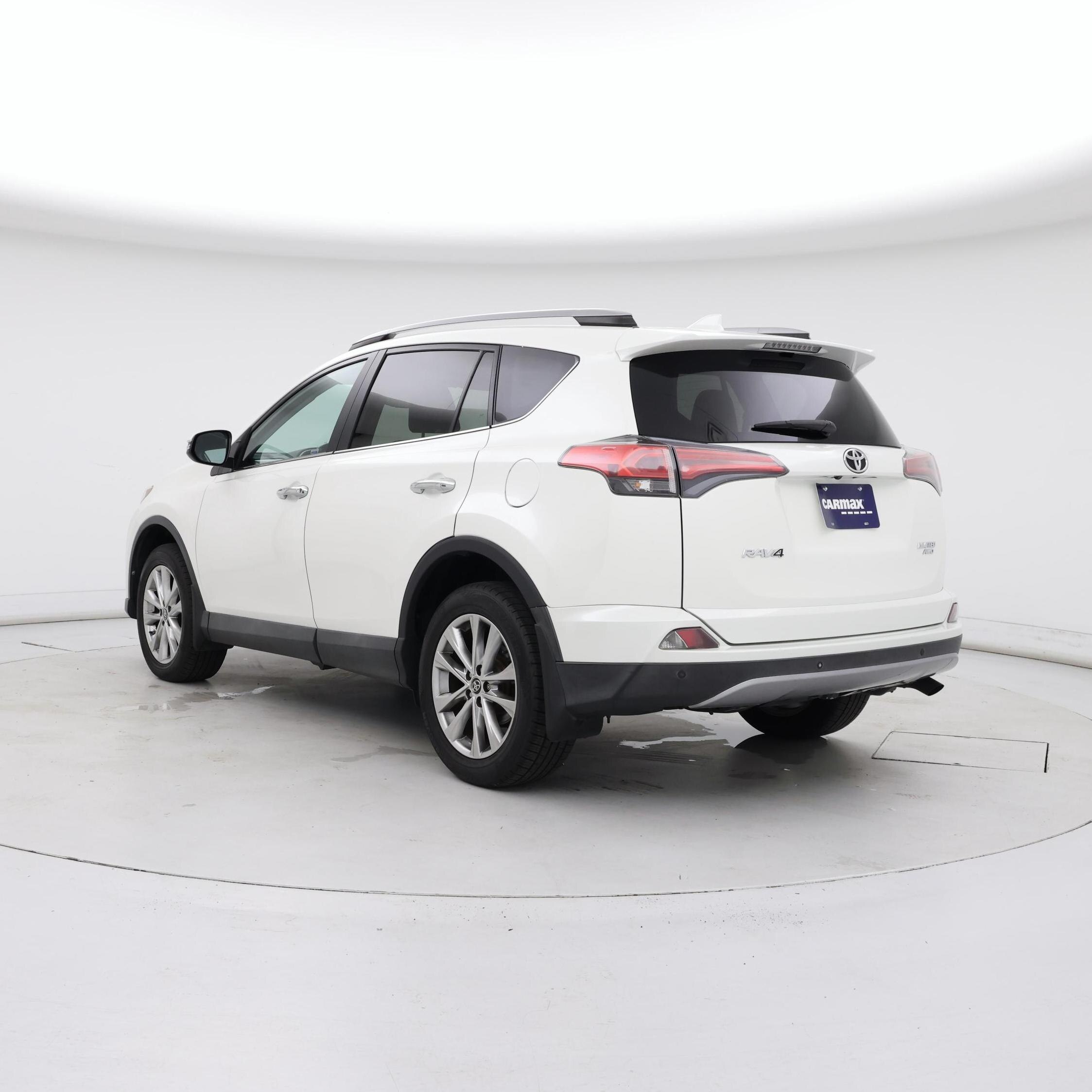 Thumbnail: 2017 Toyota RAV4 - 2