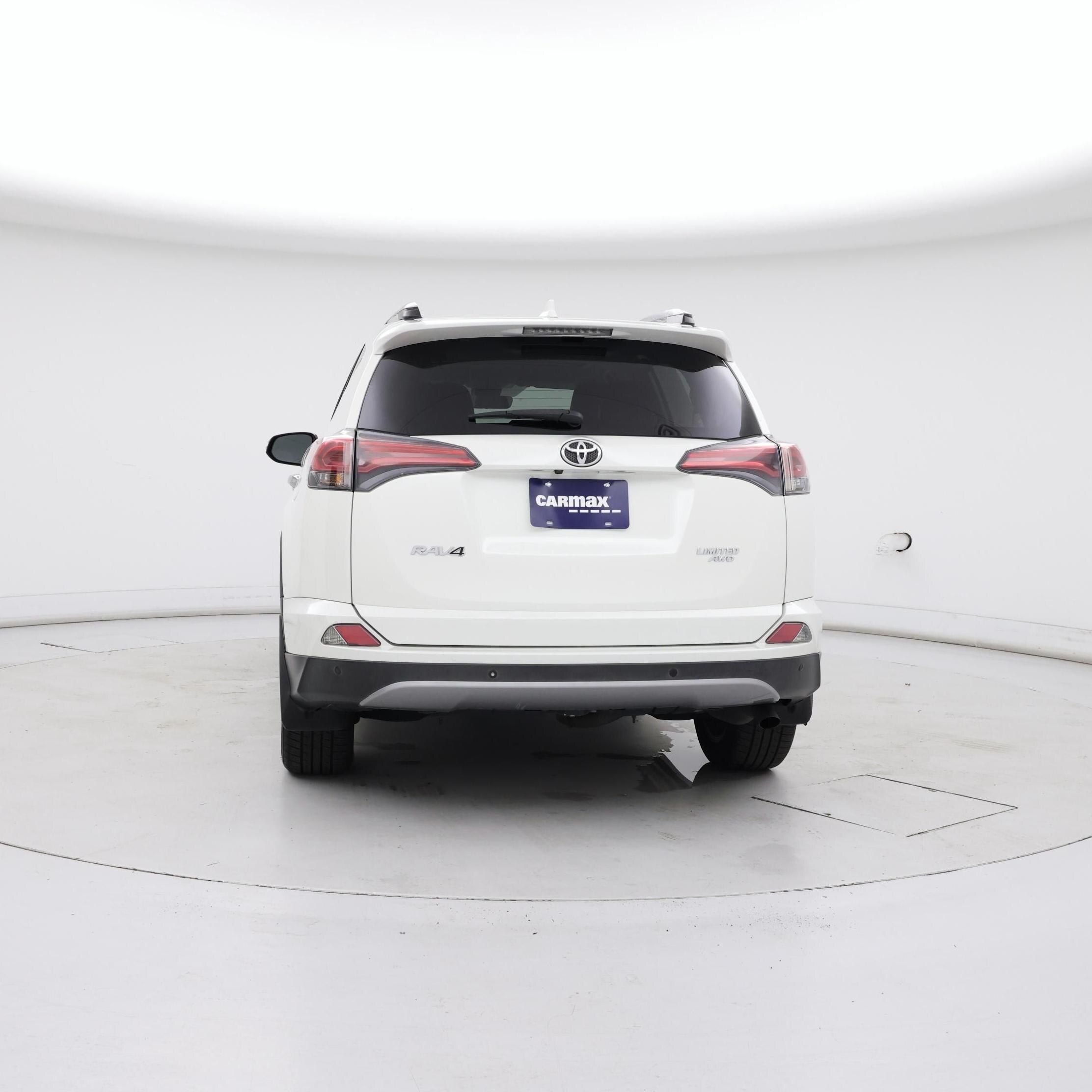 Thumbnail: 2017 Toyota RAV4 - 6