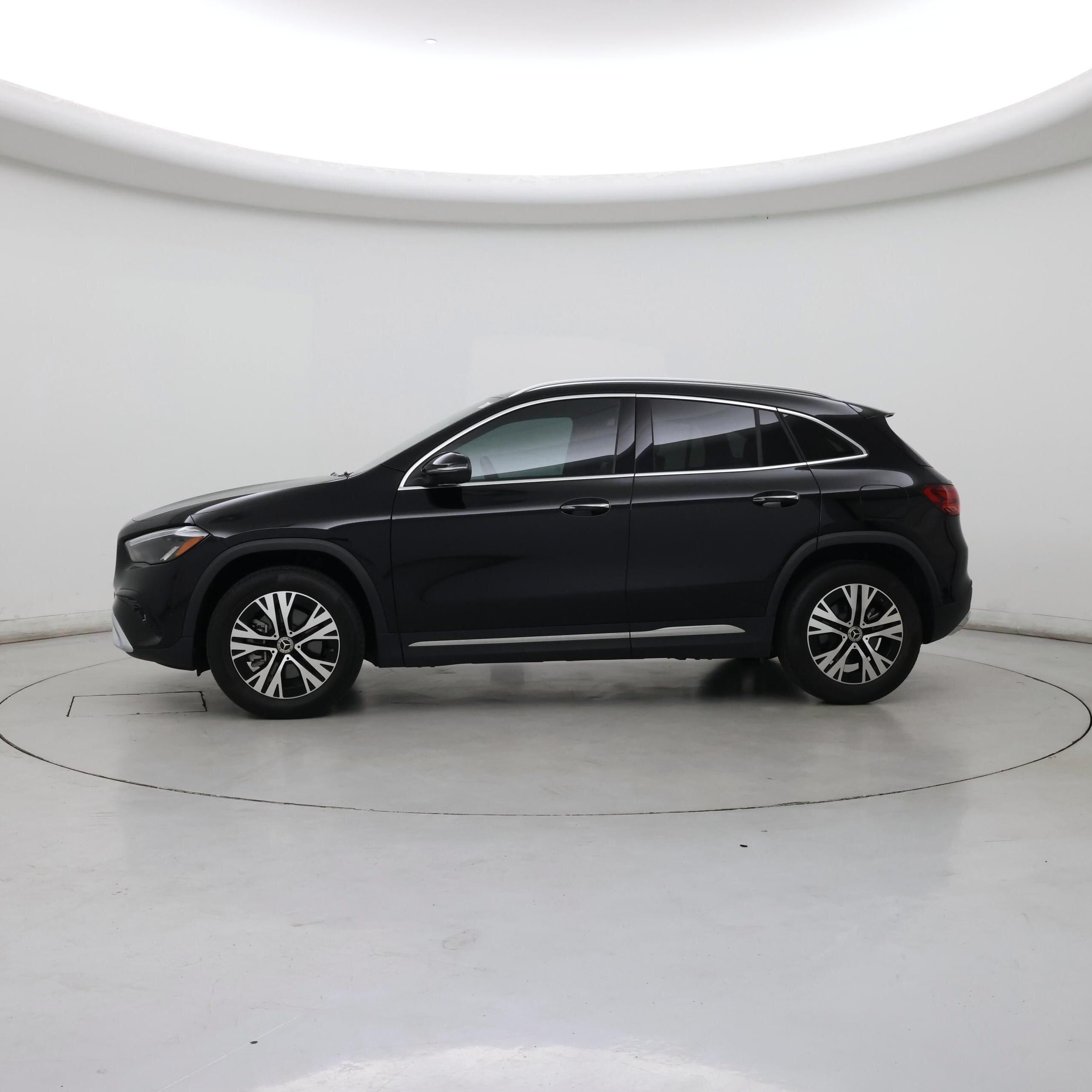 Thumbnail: 2025 Mercedes-Benz GLA - 3