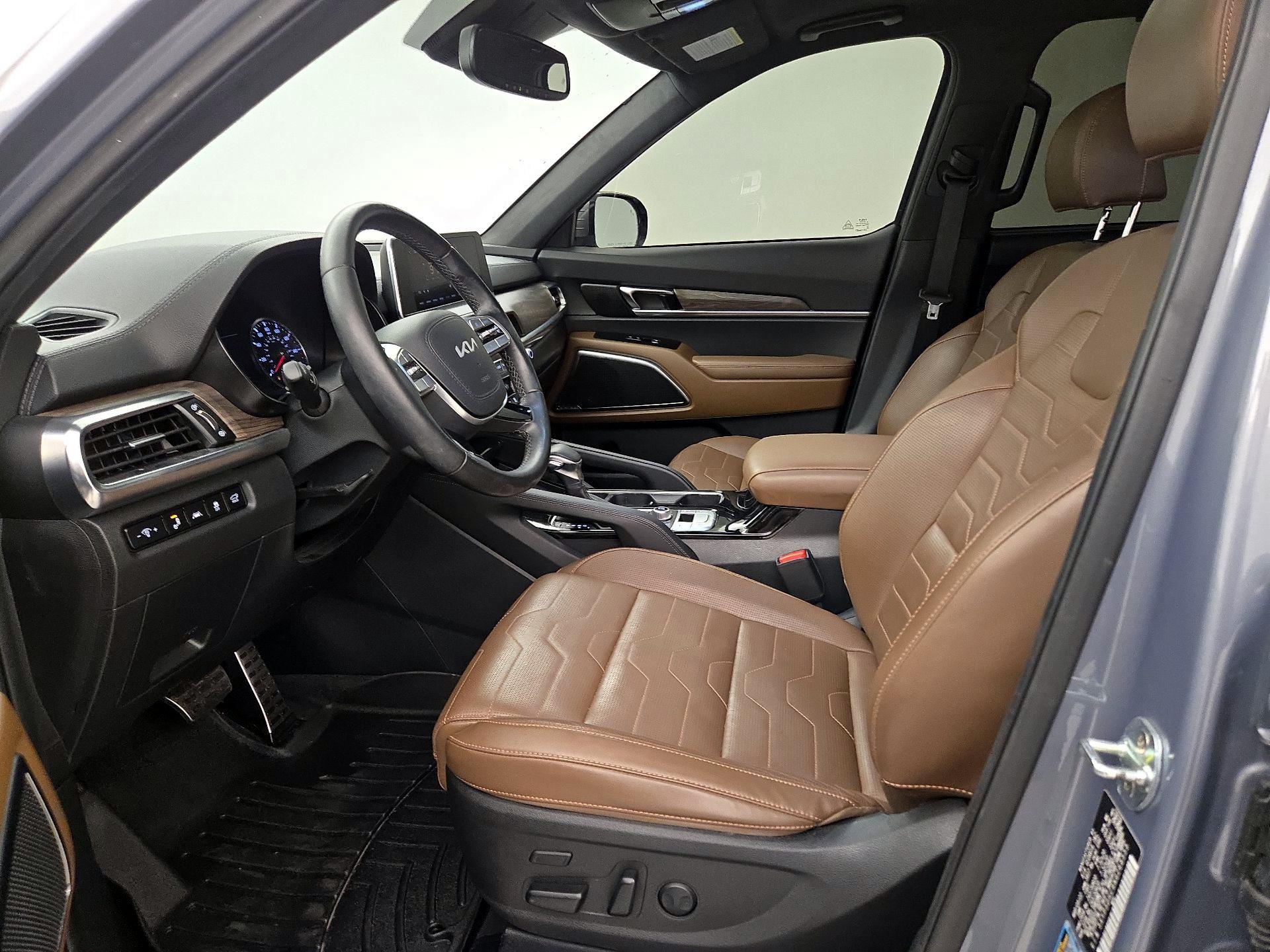 Thumbnail: 2022 Kia Telluride - 11