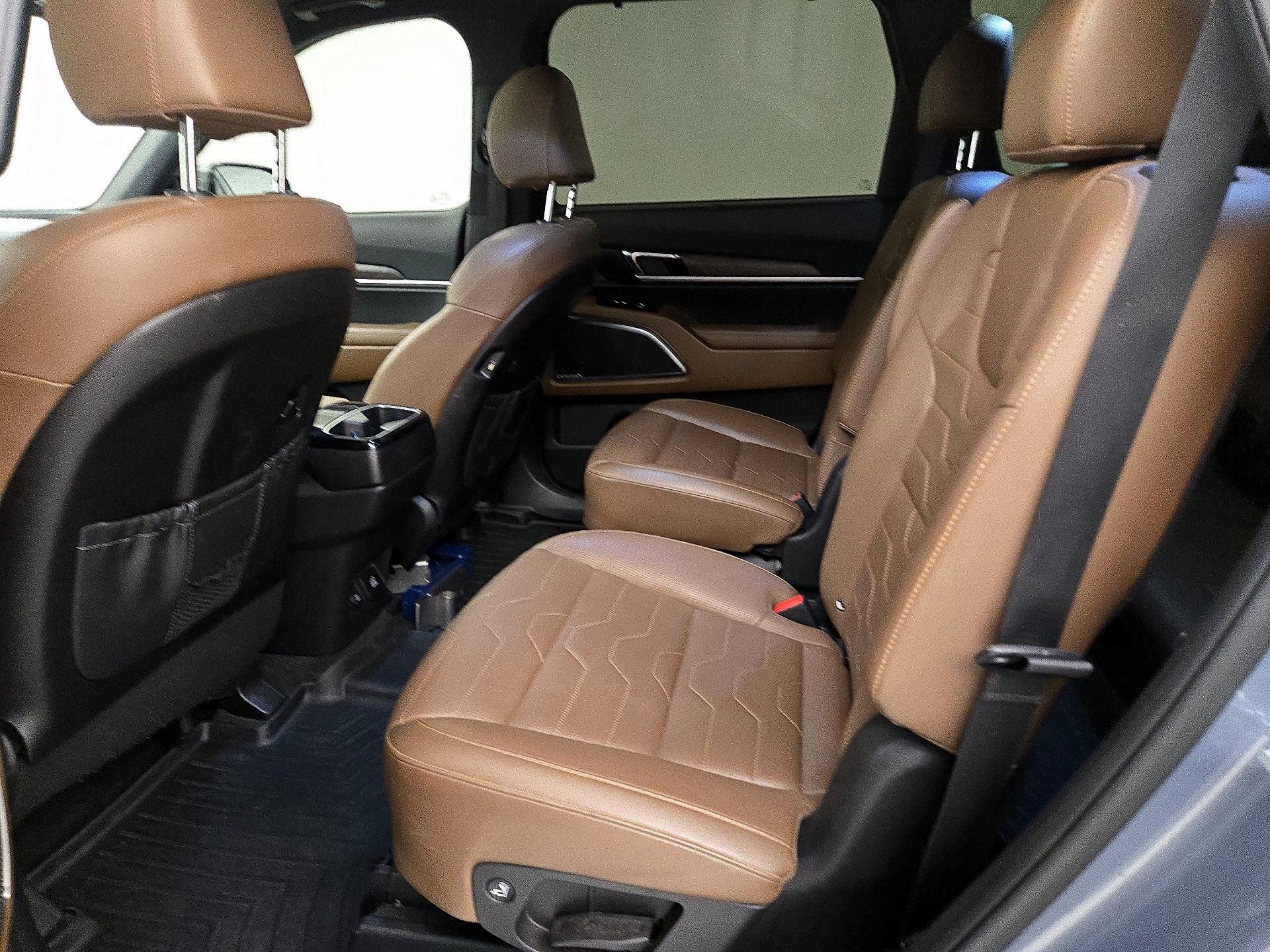 Thumbnail: 2022 Kia Telluride - 20