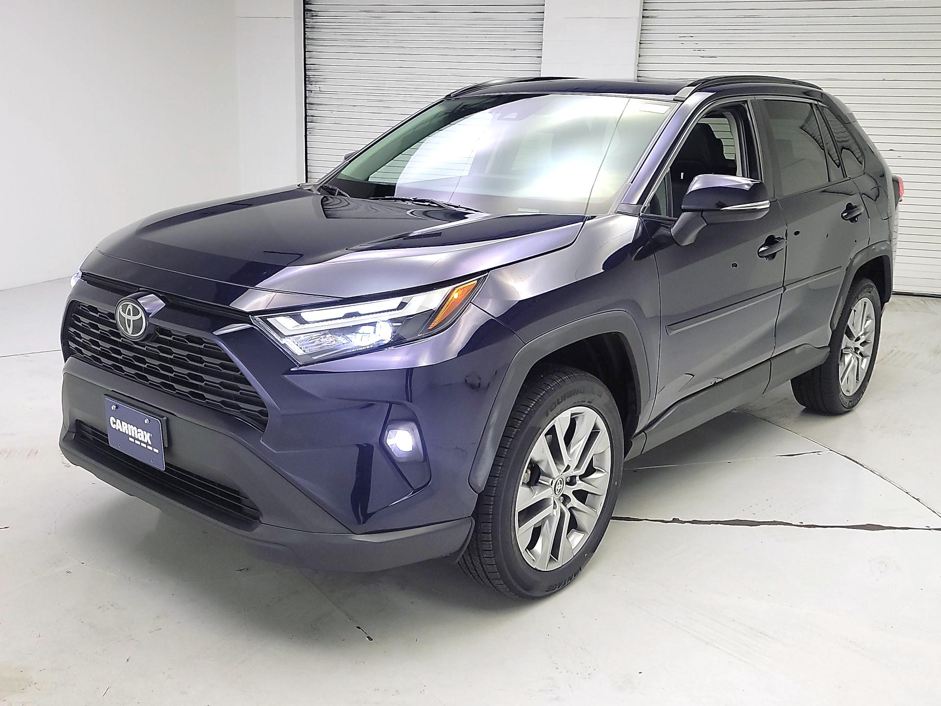 Thumbnail: 2022 Toyota RAV4 - 3
