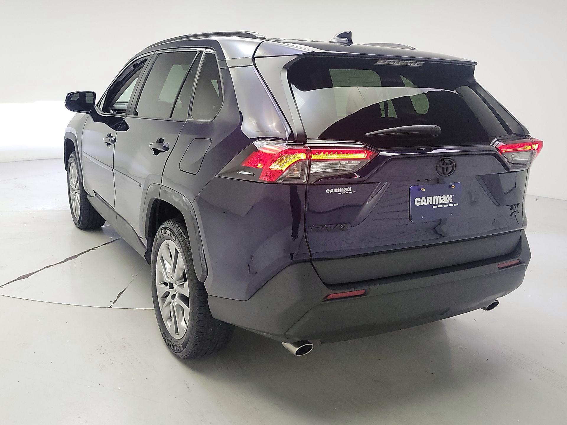 Thumbnail: 2022 Toyota RAV4 - 7