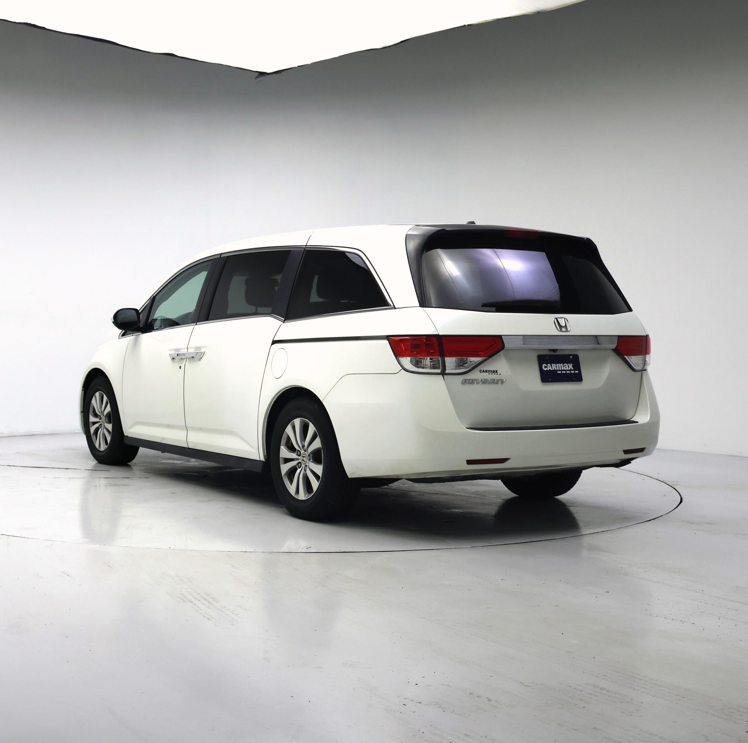 Thumbnail: 2017 Honda Odyssey - 2