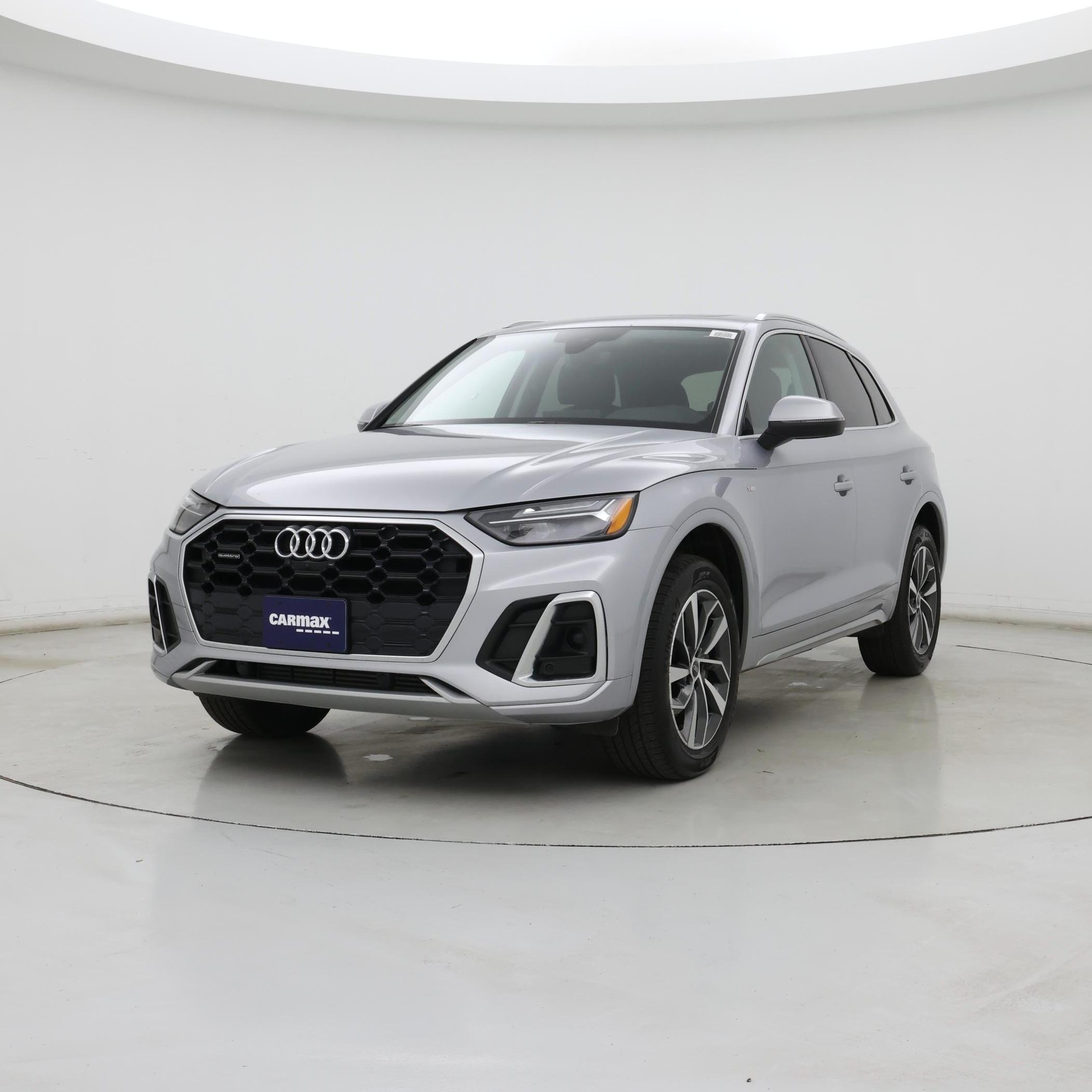 Thumbnail: 2023 Audi Q5 - 4