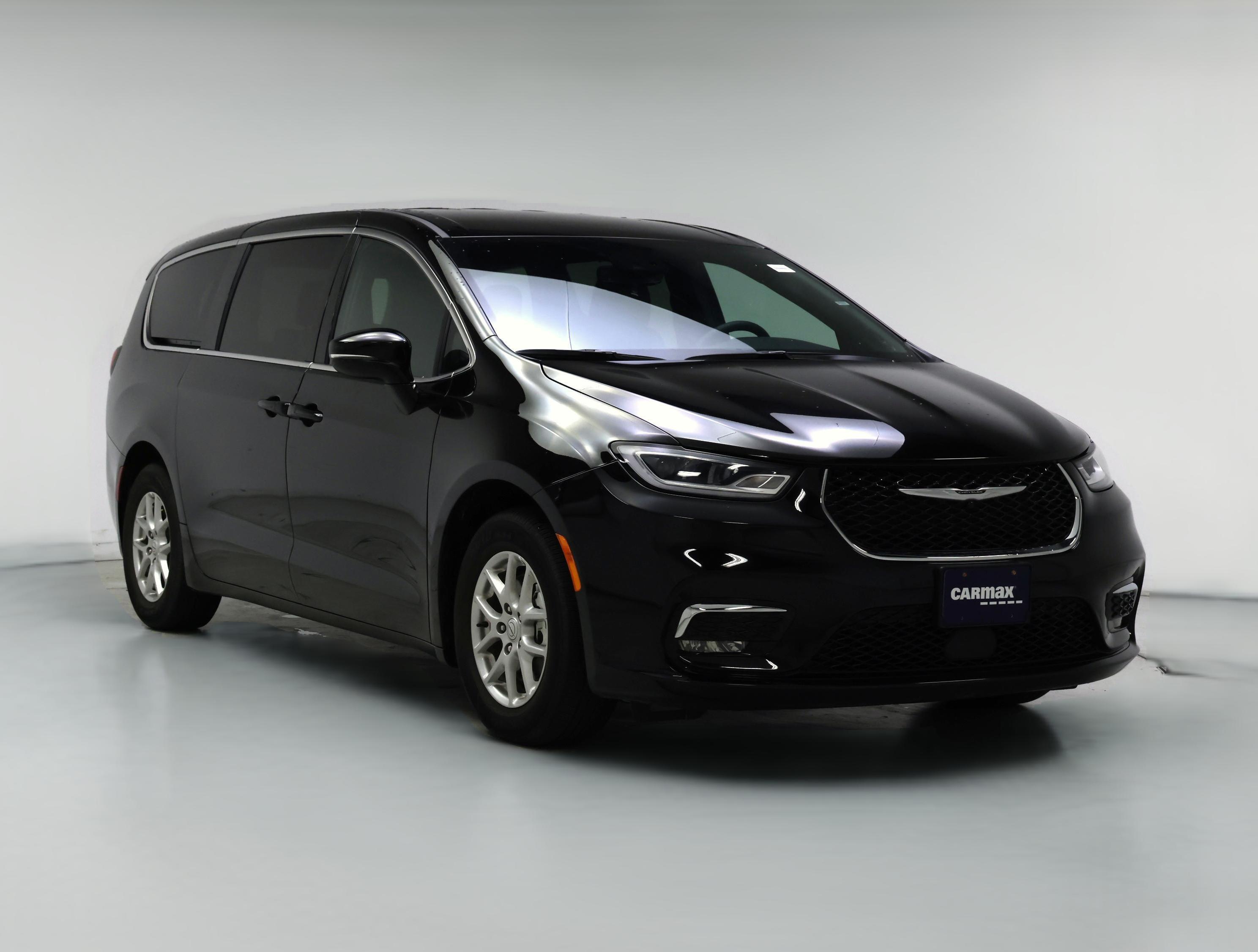 Thumbnail: 2025 Chrysler Pacifica - 1