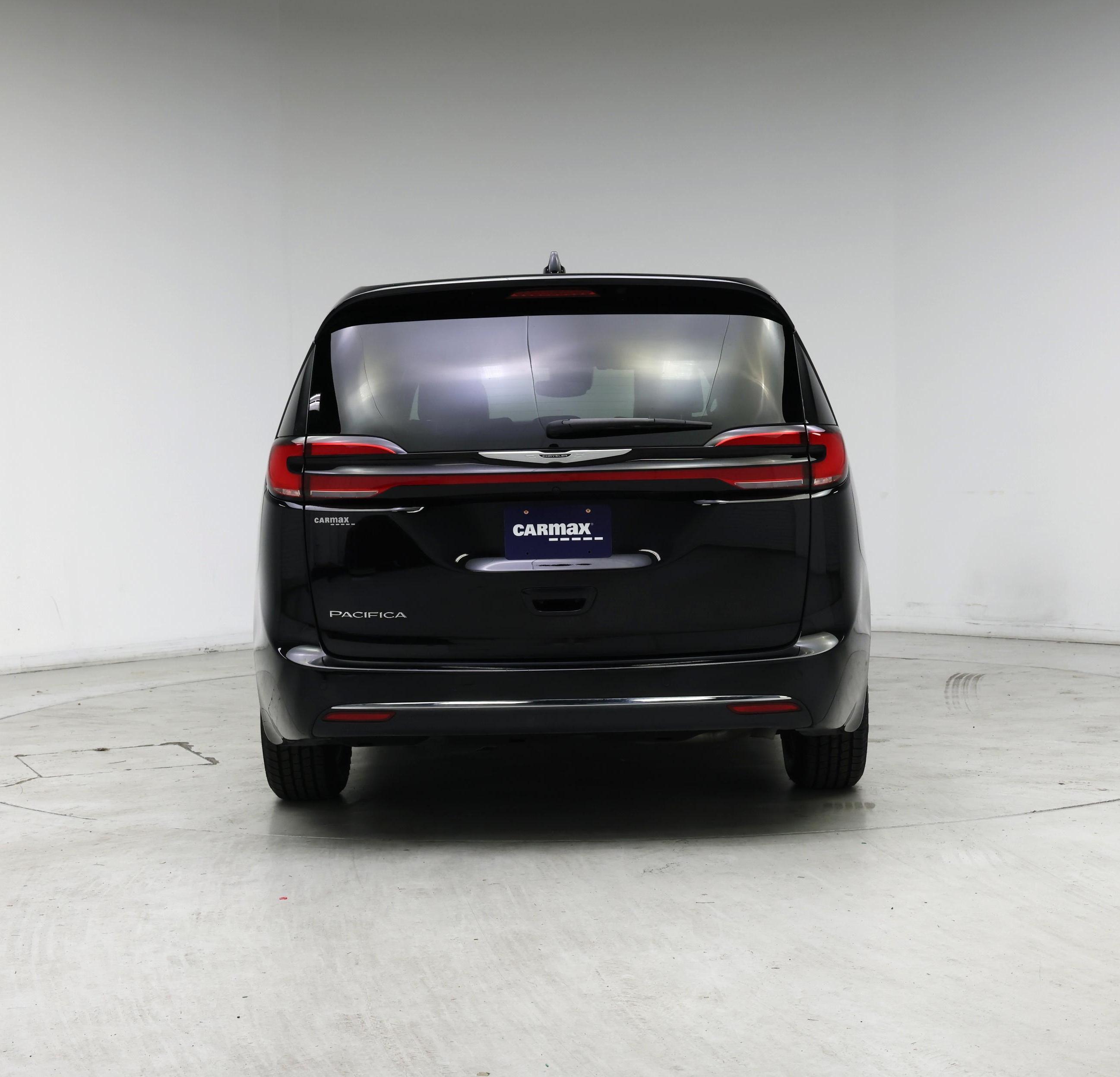 Thumbnail: 2025 Chrysler Pacifica - 6