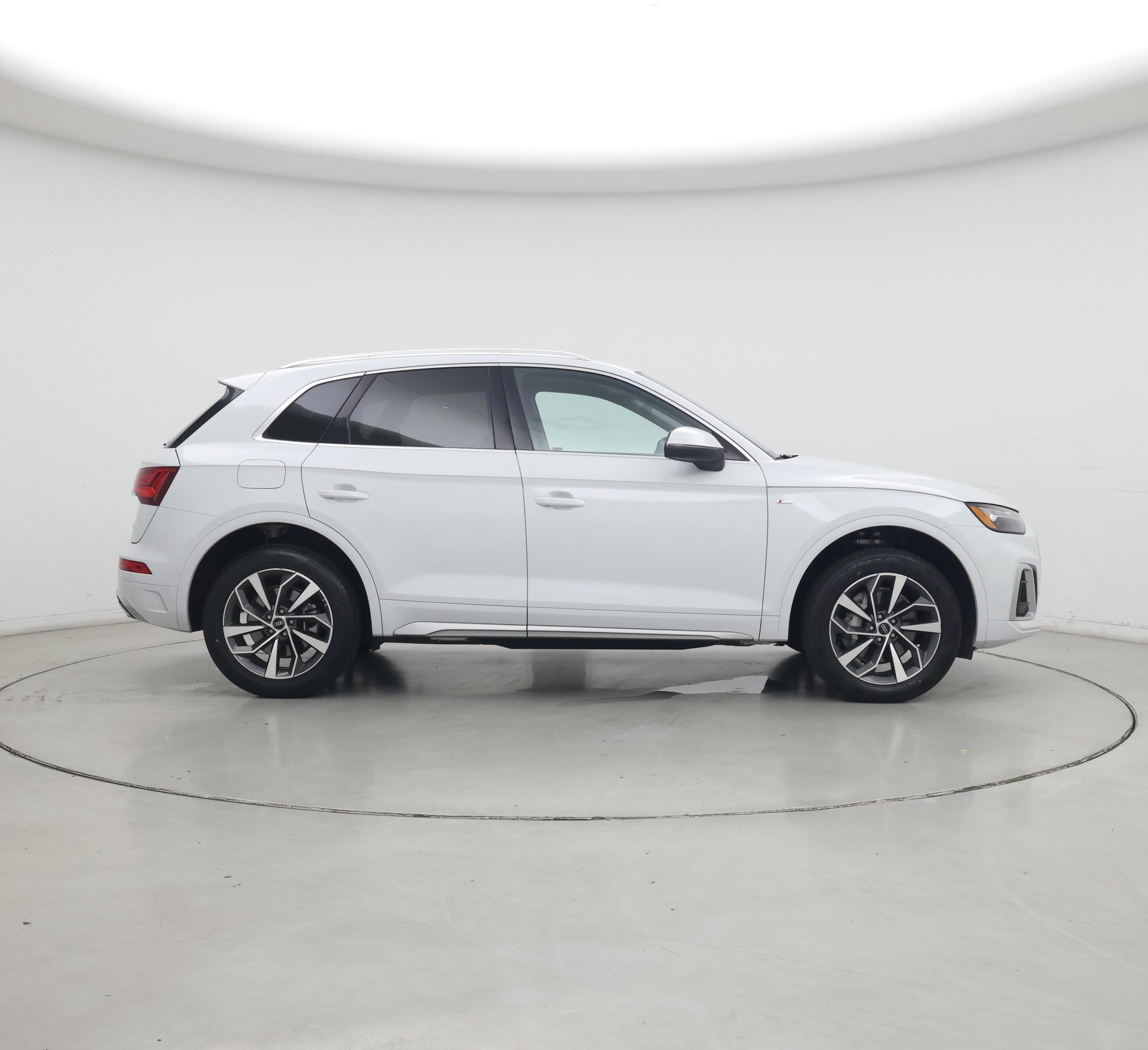 Thumbnail: 2024 Audi Q5 - 7