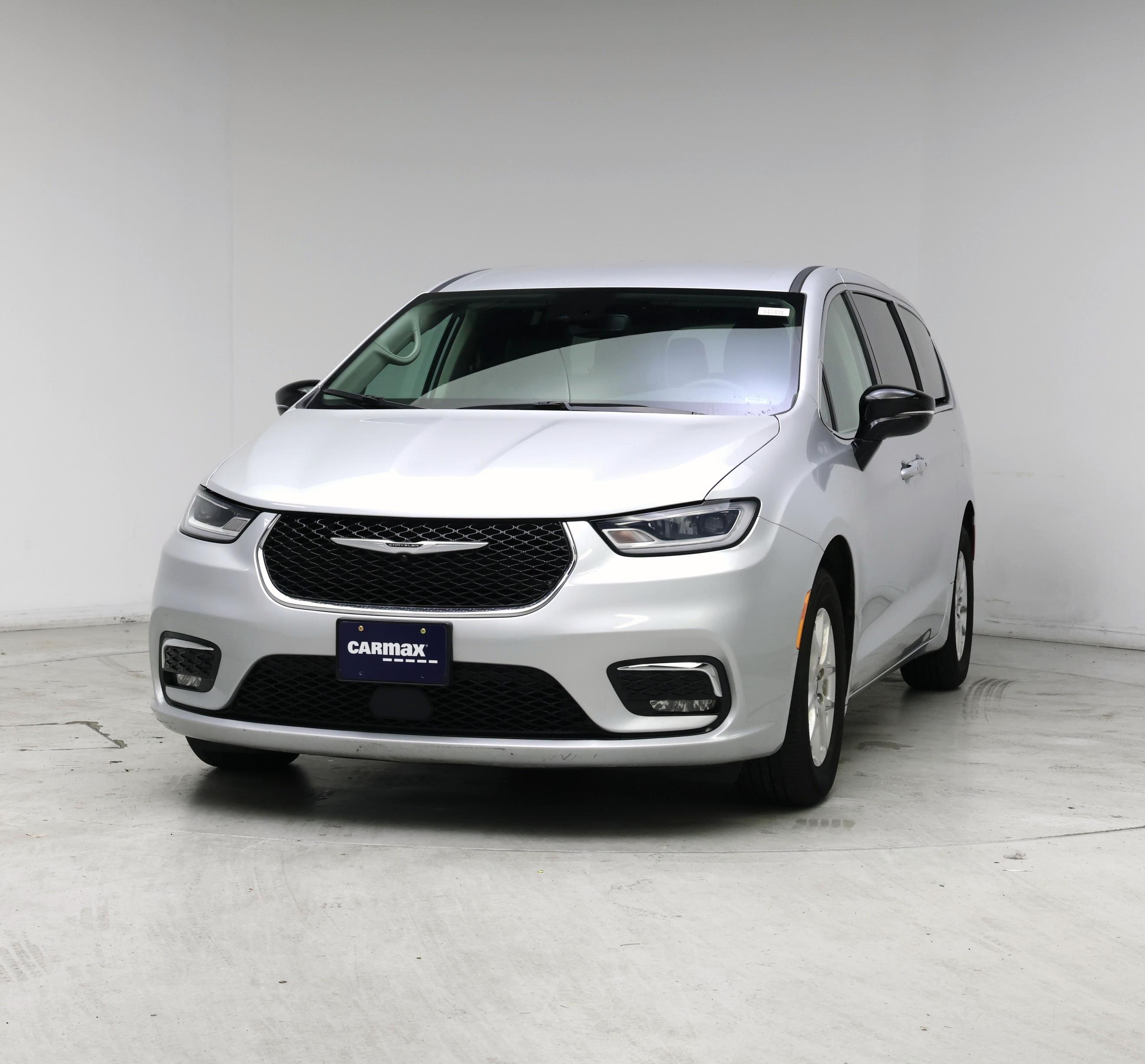 Thumbnail: 2024 Chrysler Pacifica - 4