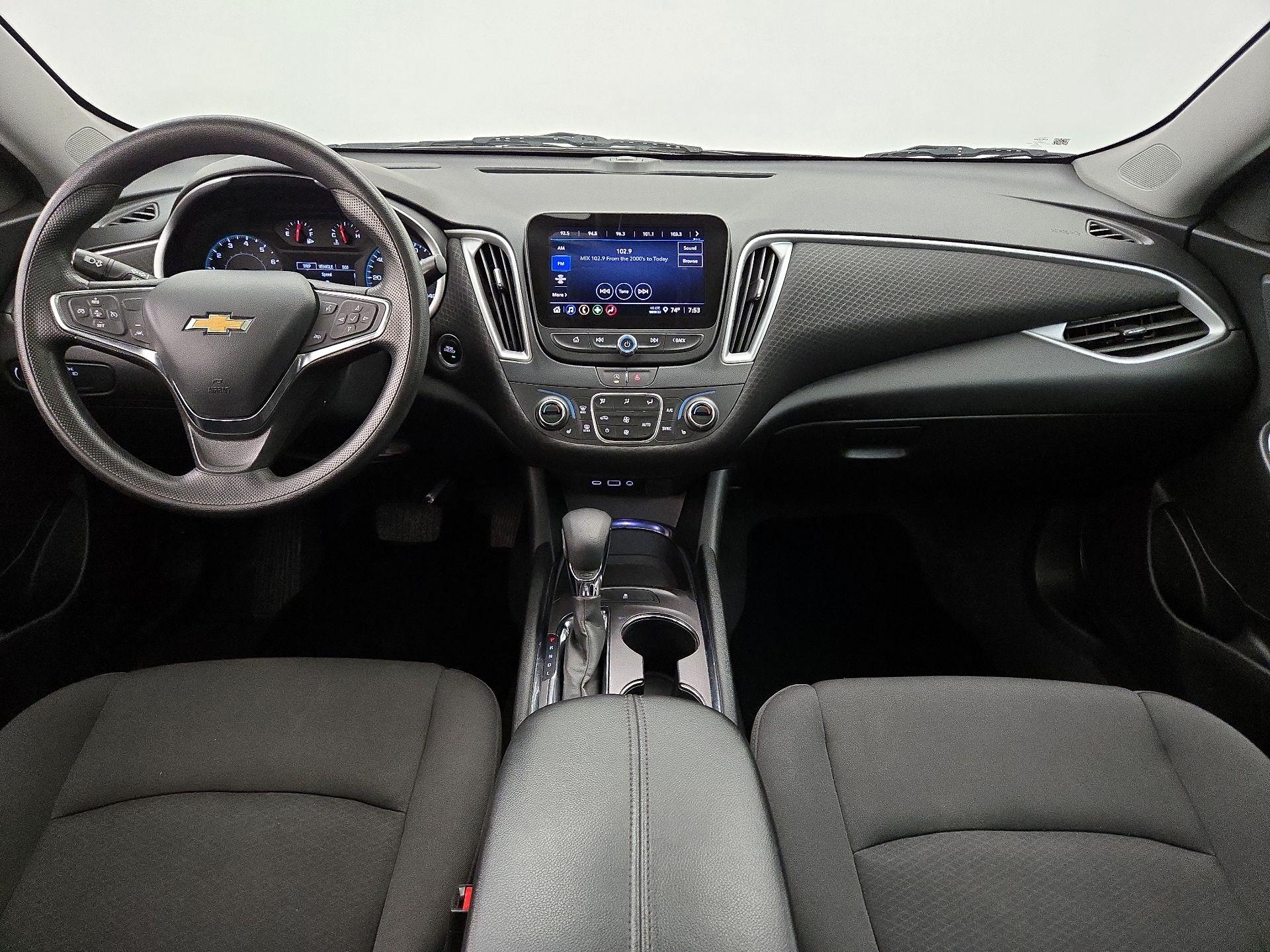 Thumbnail: 2023 Chevrolet Malibu - 9
