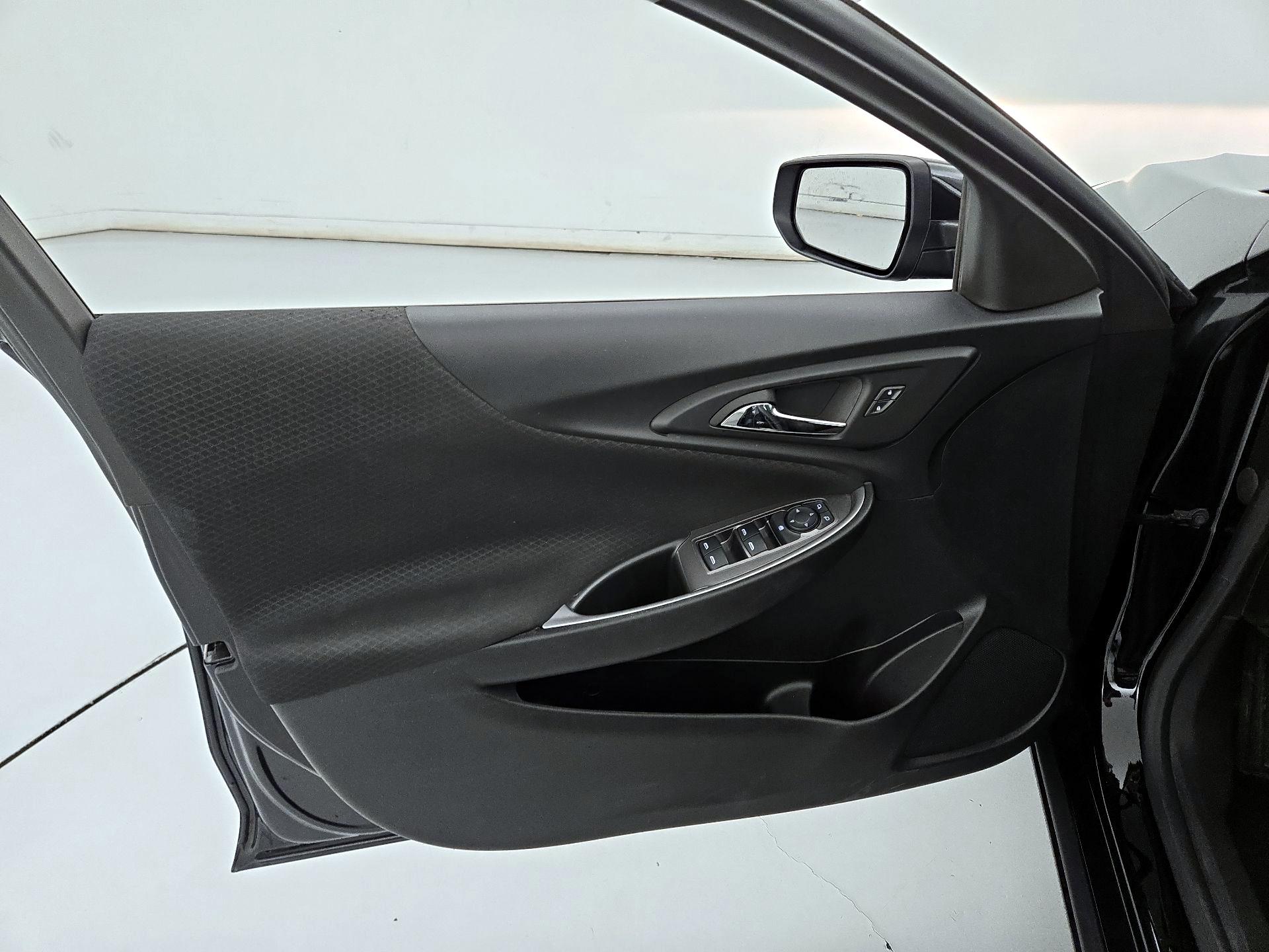 Thumbnail: 2023 Chevrolet Malibu - 12