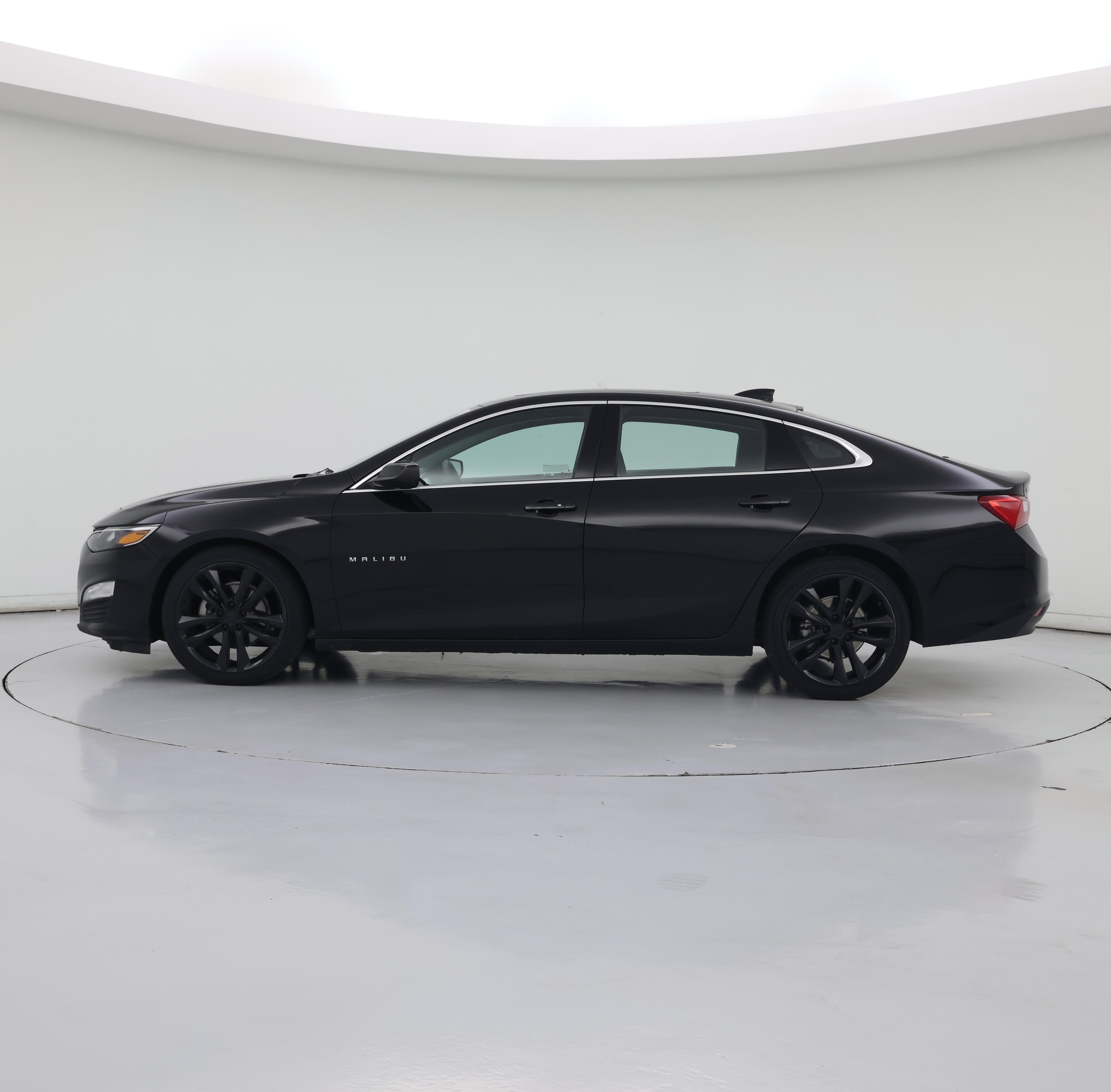 Thumbnail: 2023 Chevrolet Malibu - 3