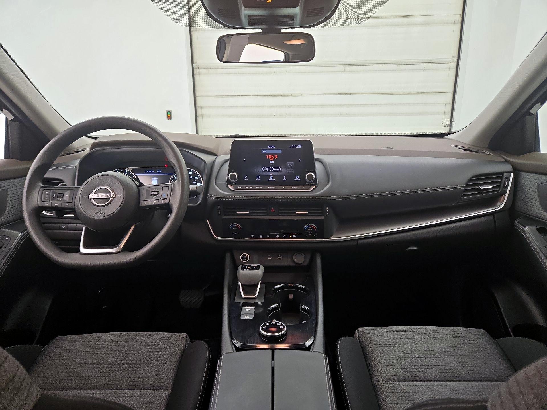 Thumbnail: 2023 Nissan Rogue - 9
