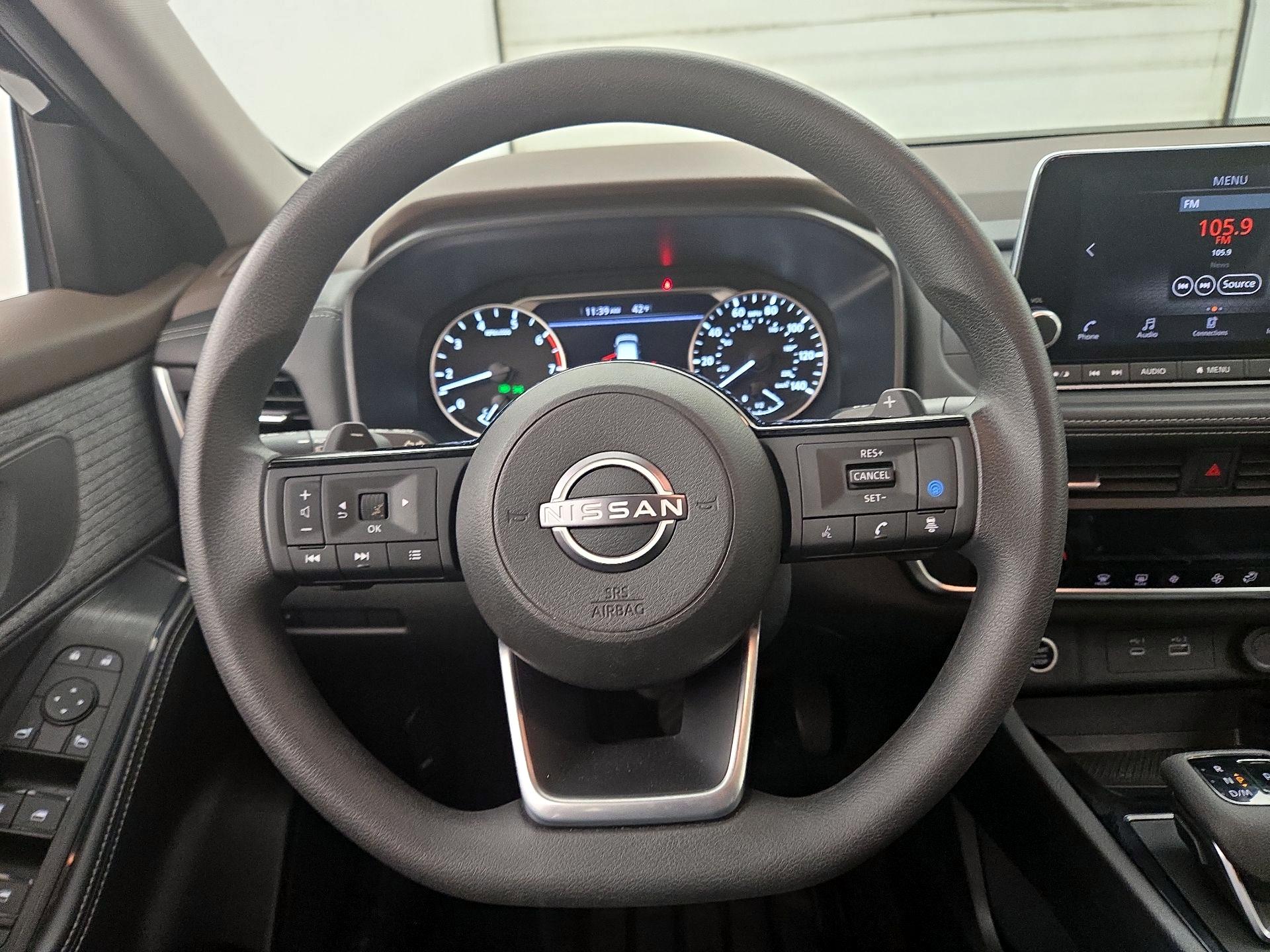 Thumbnail: 2023 Nissan Rogue - 10