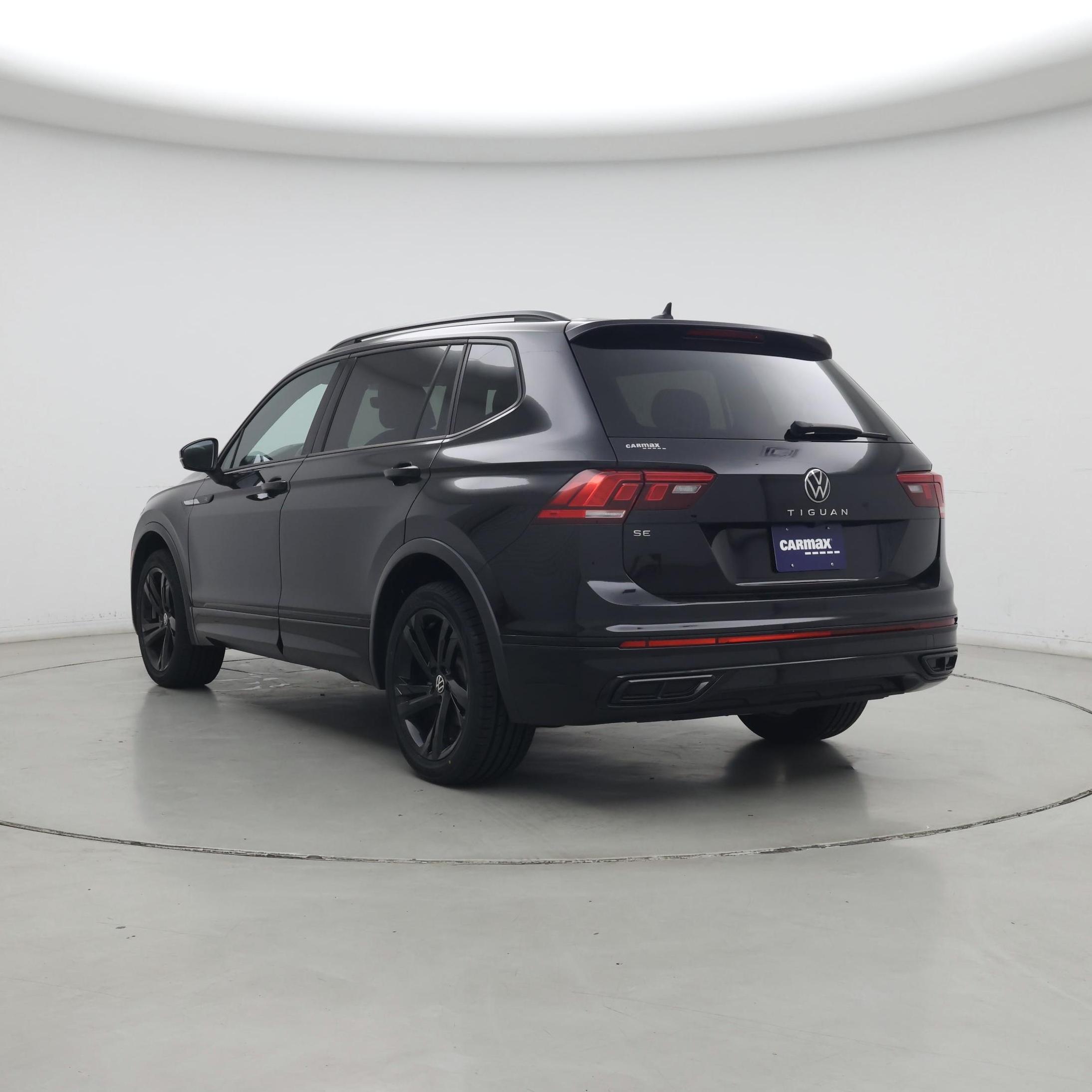 Thumbnail: 2023 Volkswagen Tiguan - 2