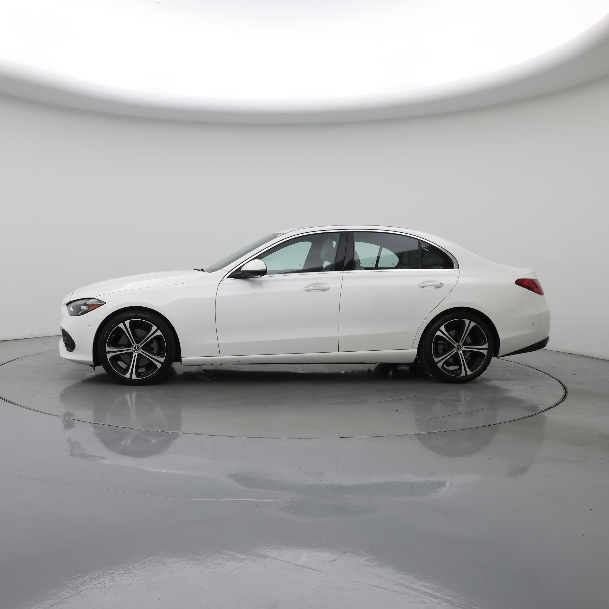 Thumbnail: 2024 Mercedes-Benz C-Class - 3