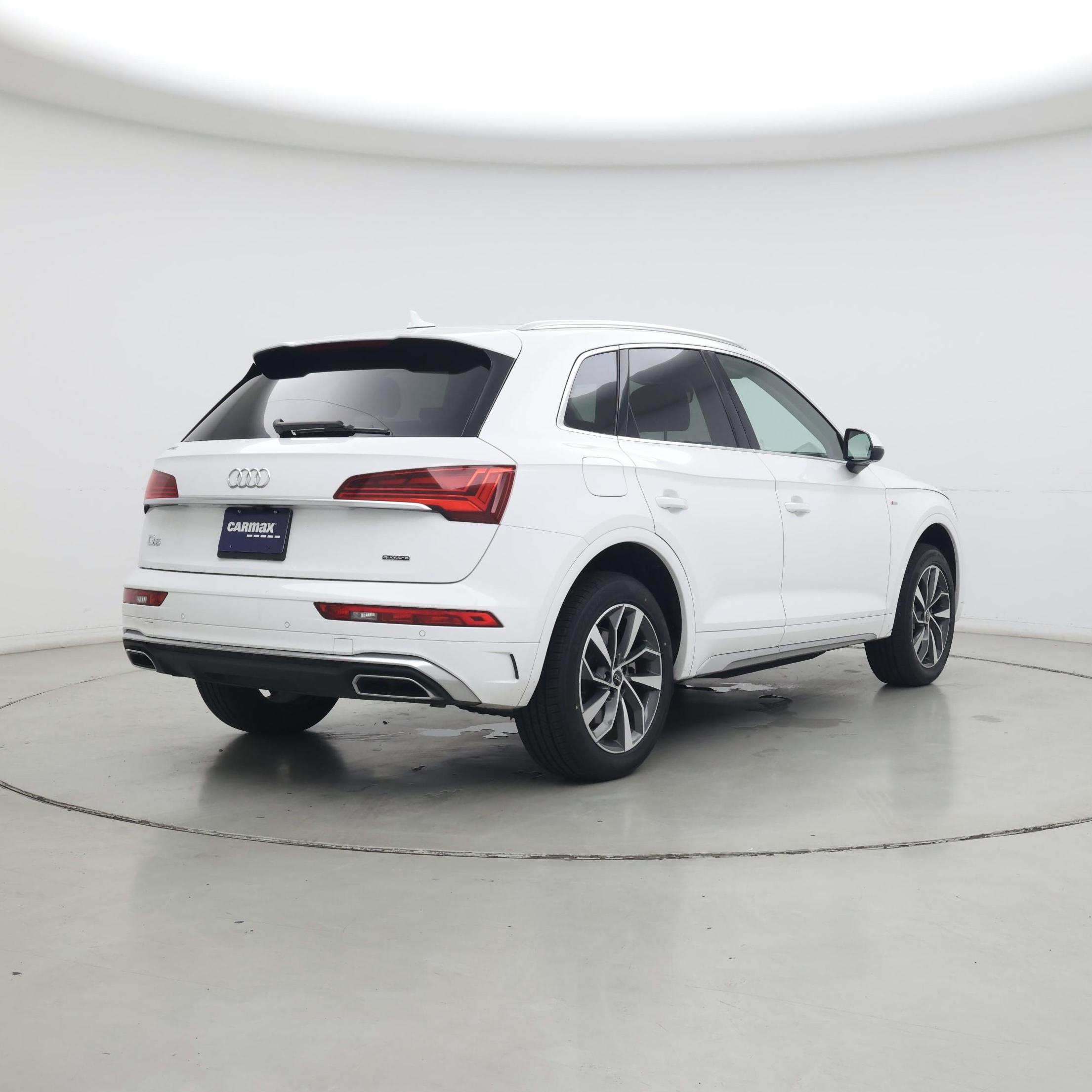 Thumbnail: 2024 Audi Q5 - 8