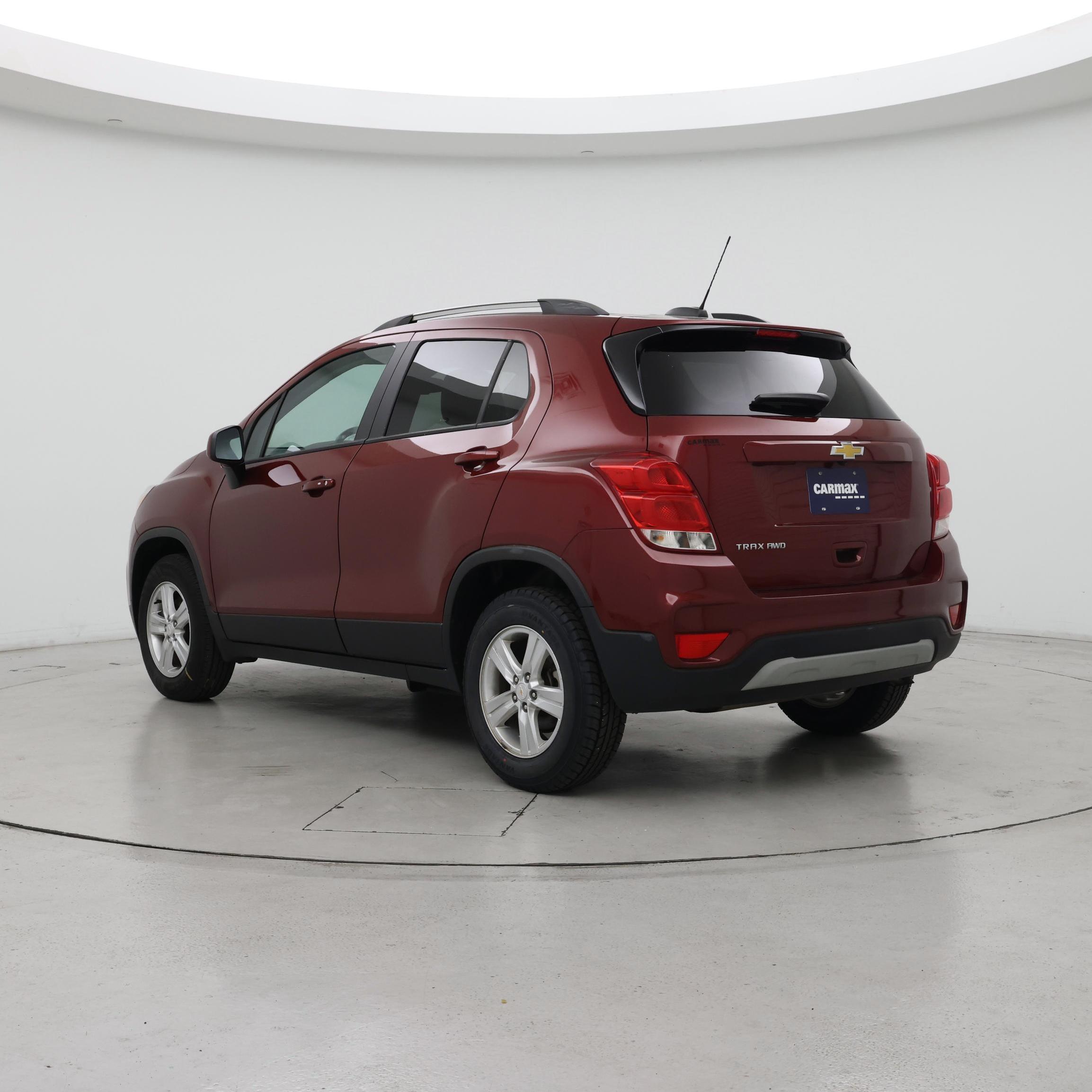 Thumbnail: 2022 Chevrolet Trax - 2