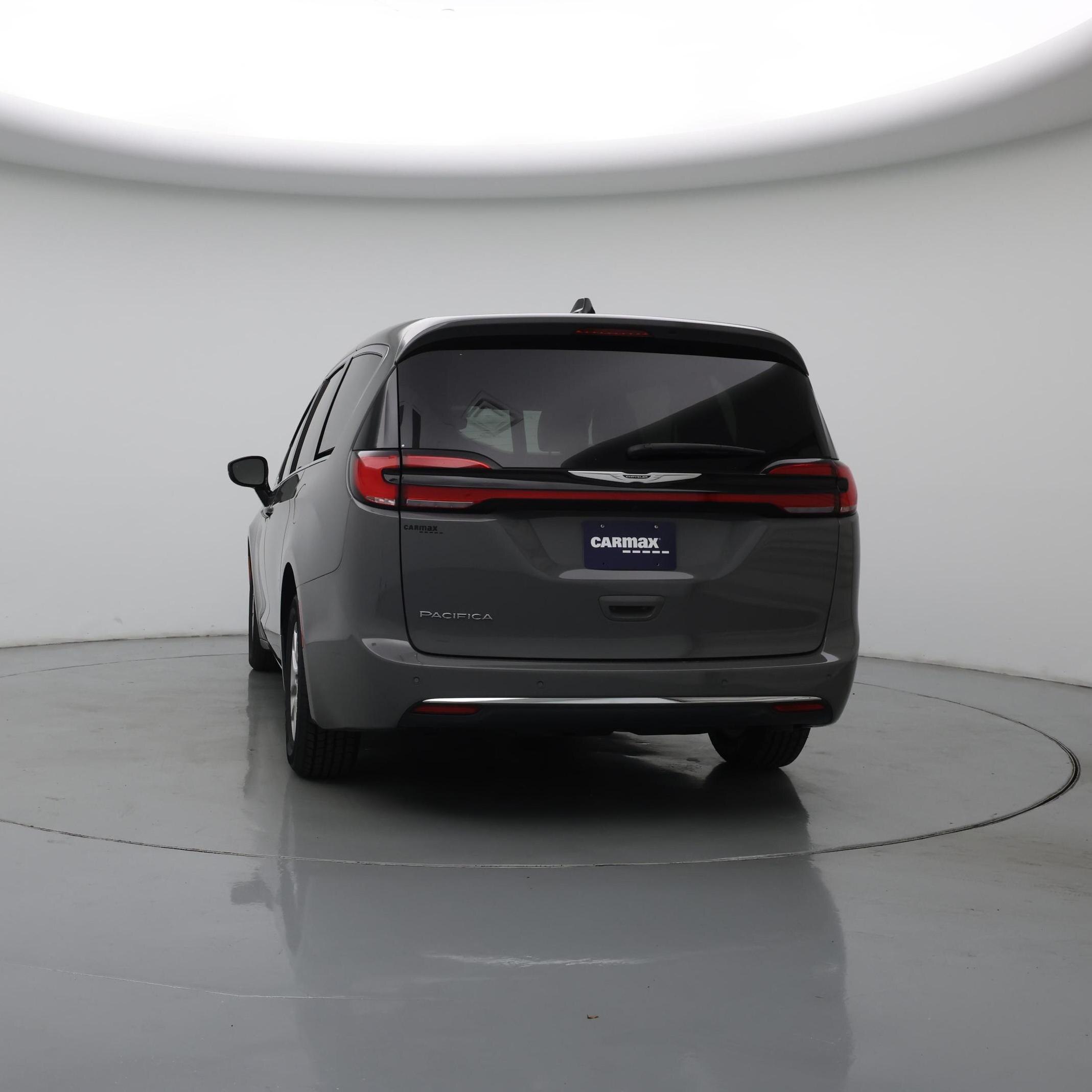 Thumbnail: 2025 Chrysler Pacifica - 6