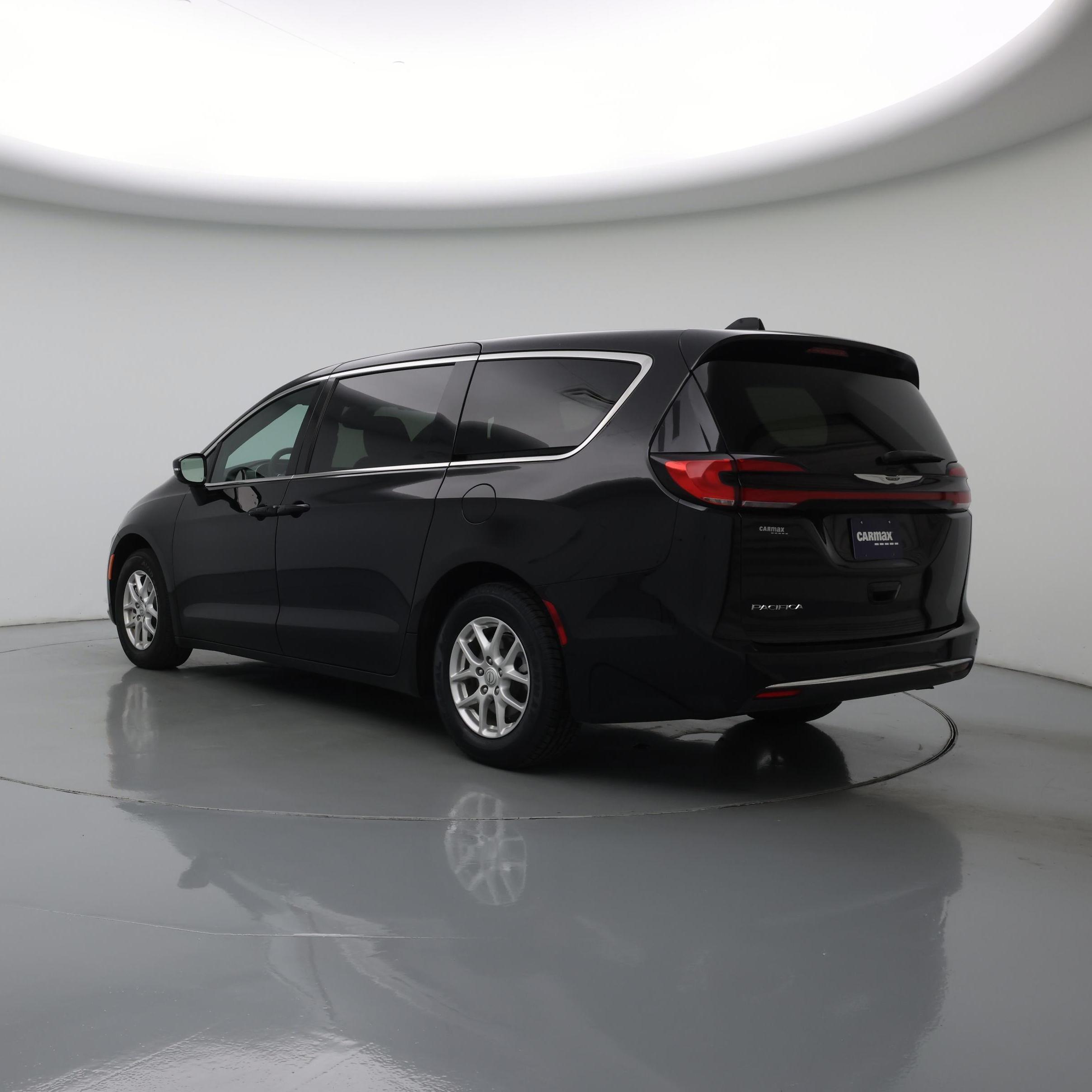 Thumbnail: 2025 Chrysler Pacifica - 2