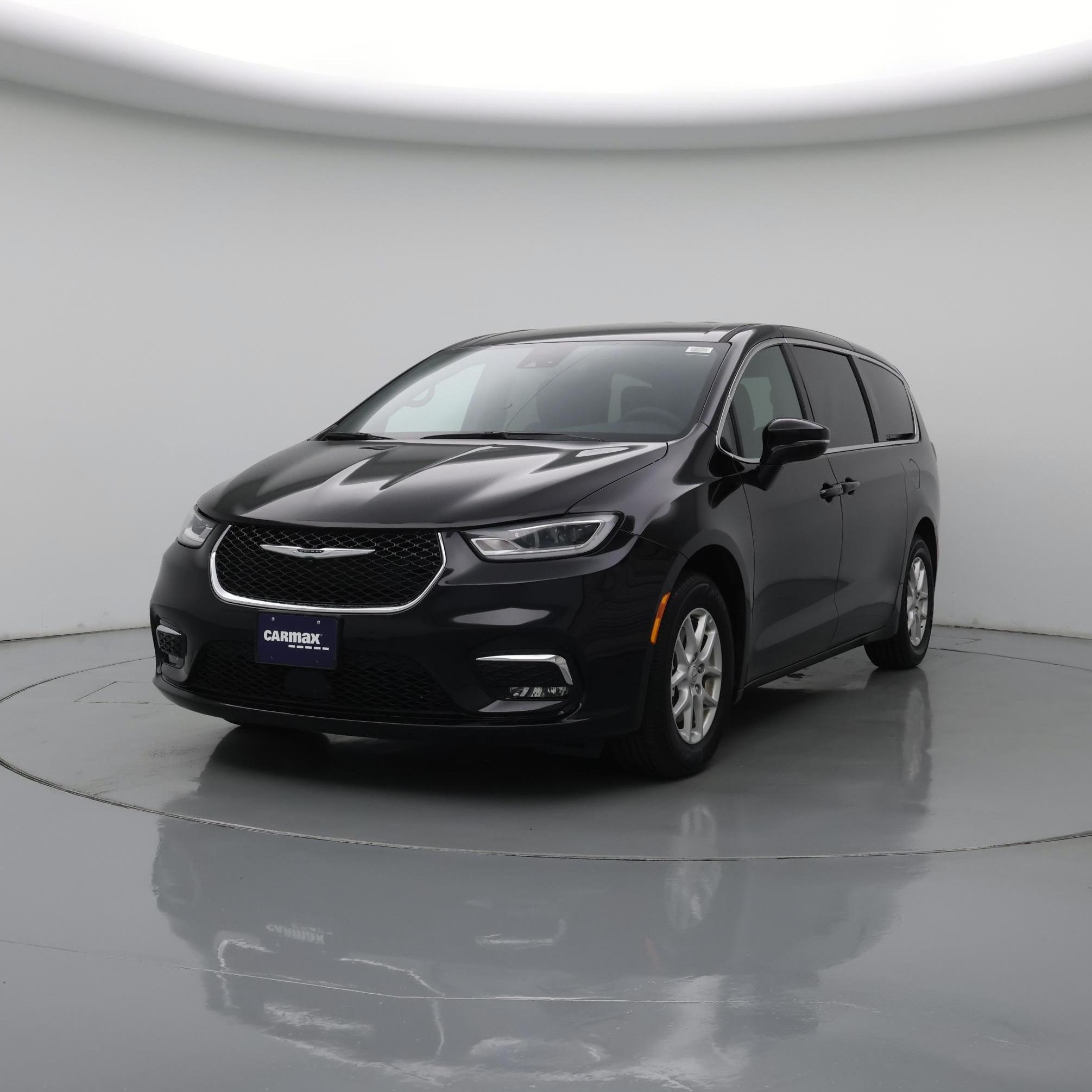 Thumbnail: 2025 Chrysler Pacifica - 4