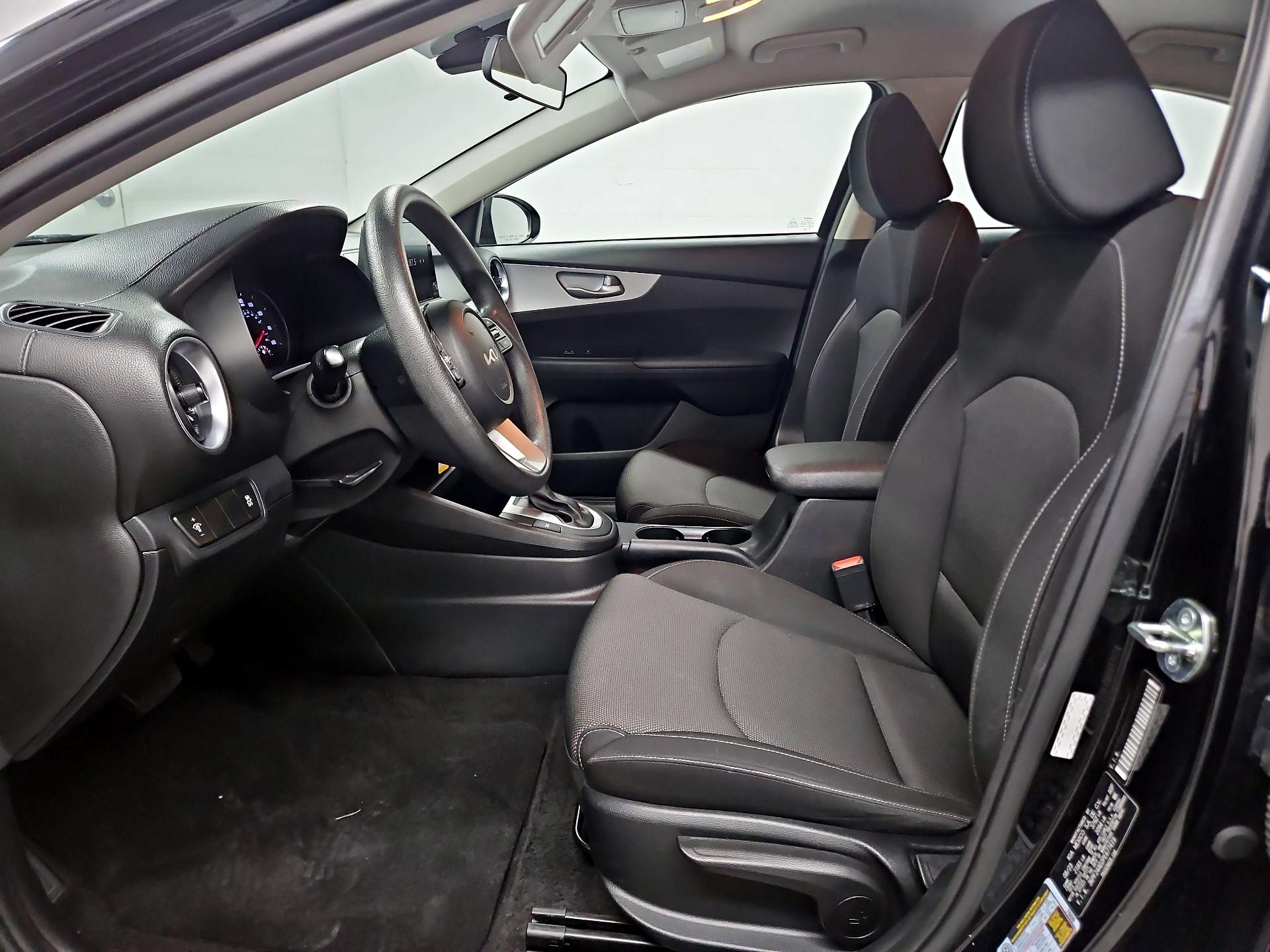 Thumbnail: 2023 Kia Forte - 11