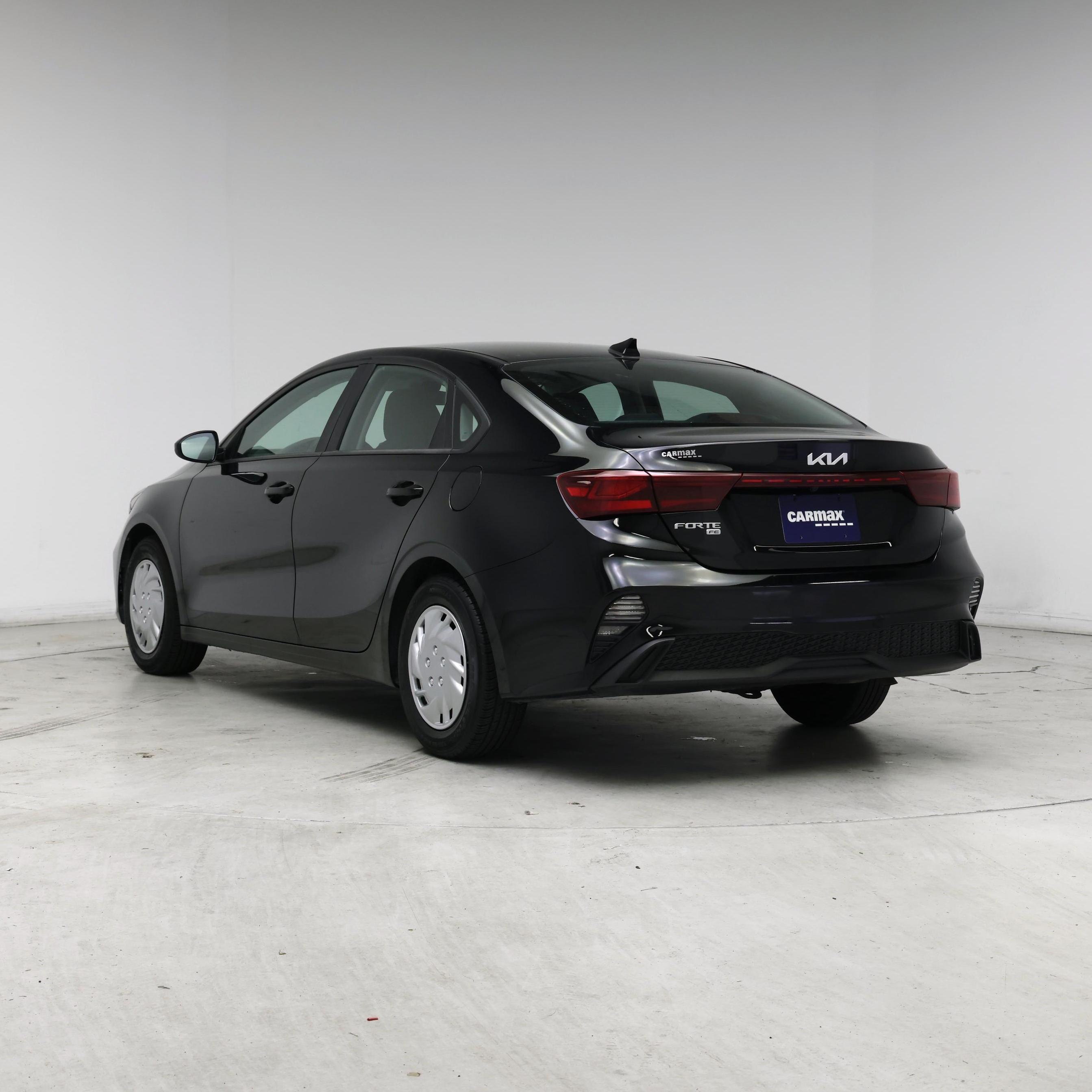 Thumbnail: 2023 Kia Forte - 2