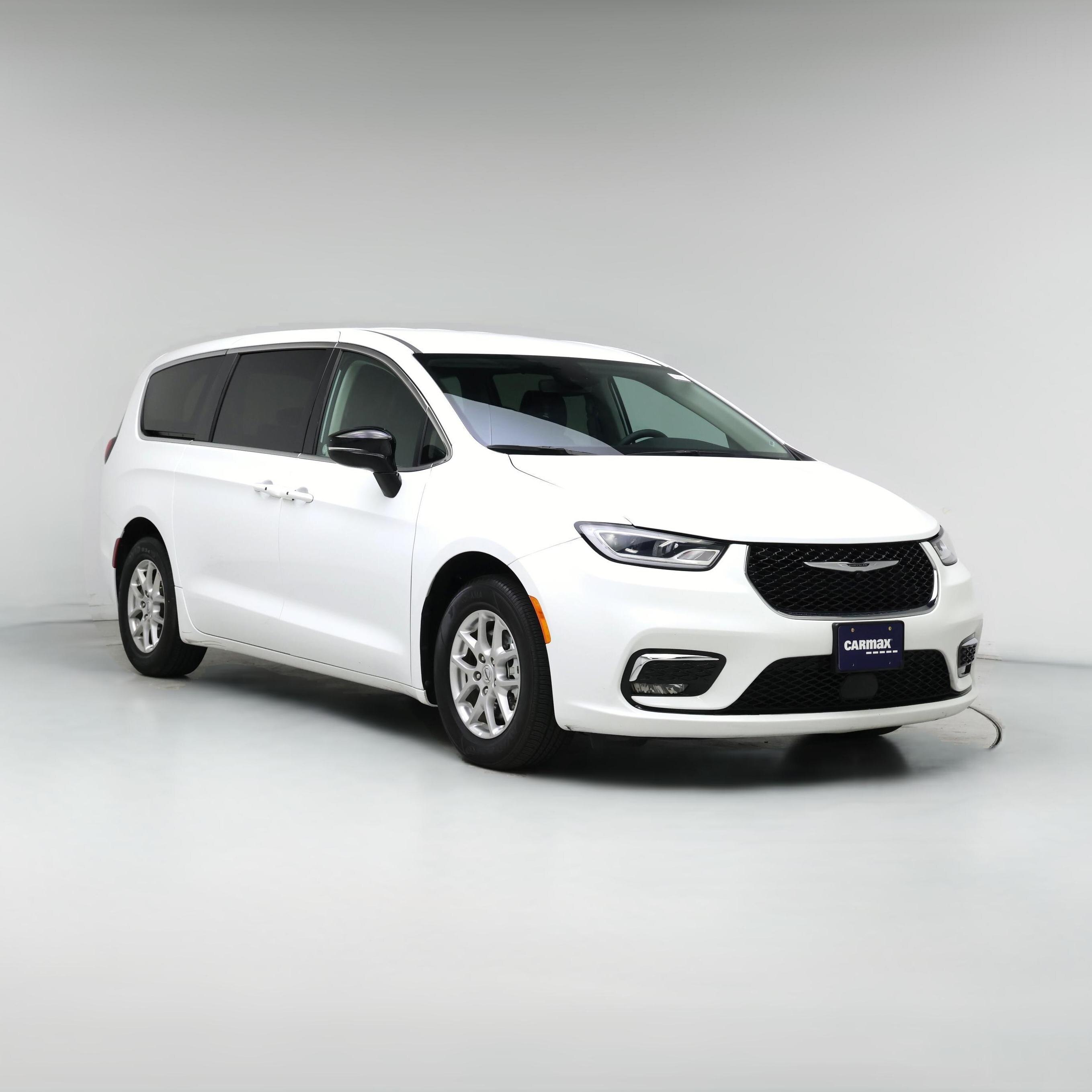 Thumbnail: 2024 Chrysler Pacifica - 1