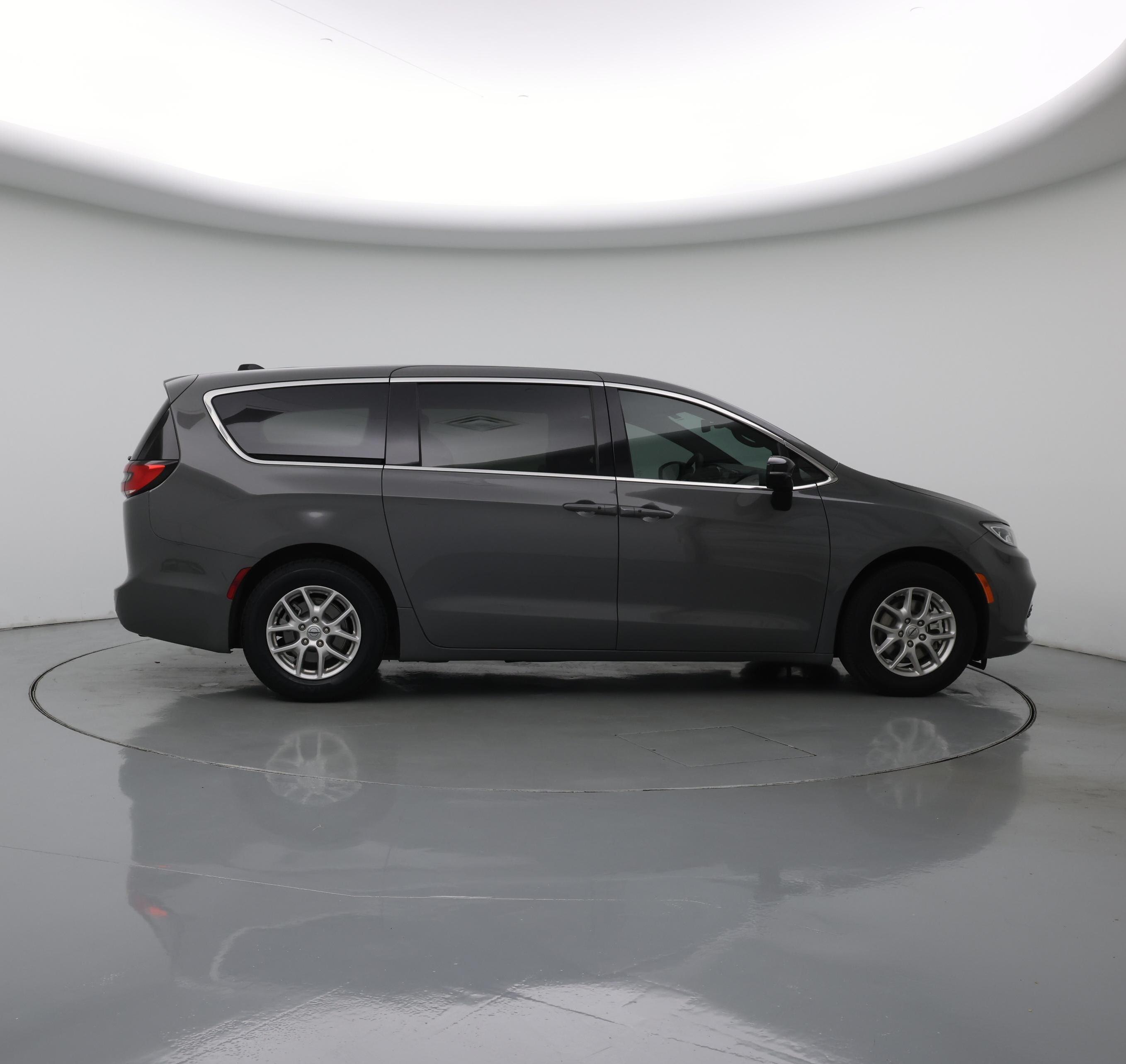 Thumbnail: 2025 Chrysler Pacifica - 7