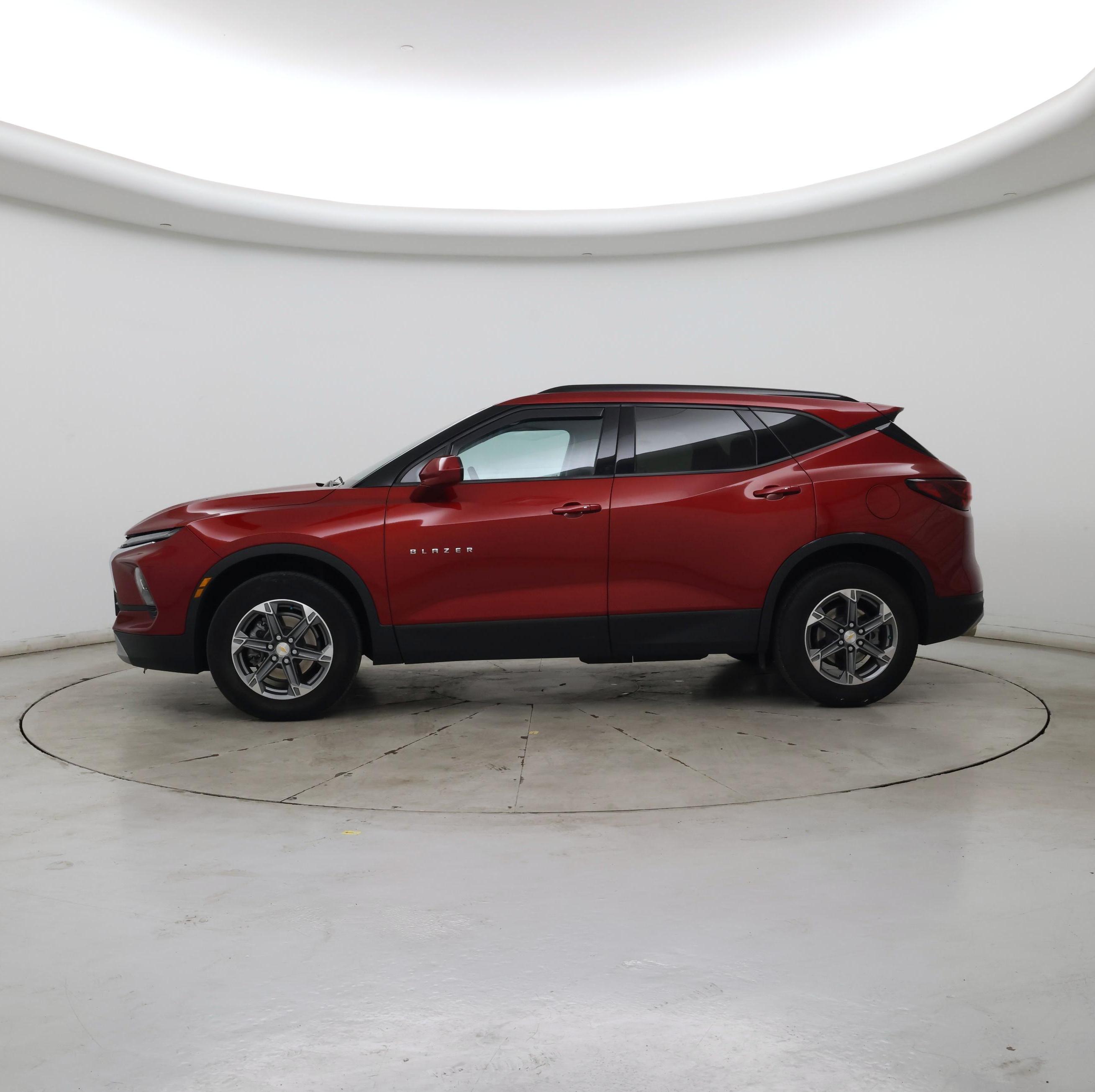 Thumbnail: 2023 Chevrolet Blazer - 3