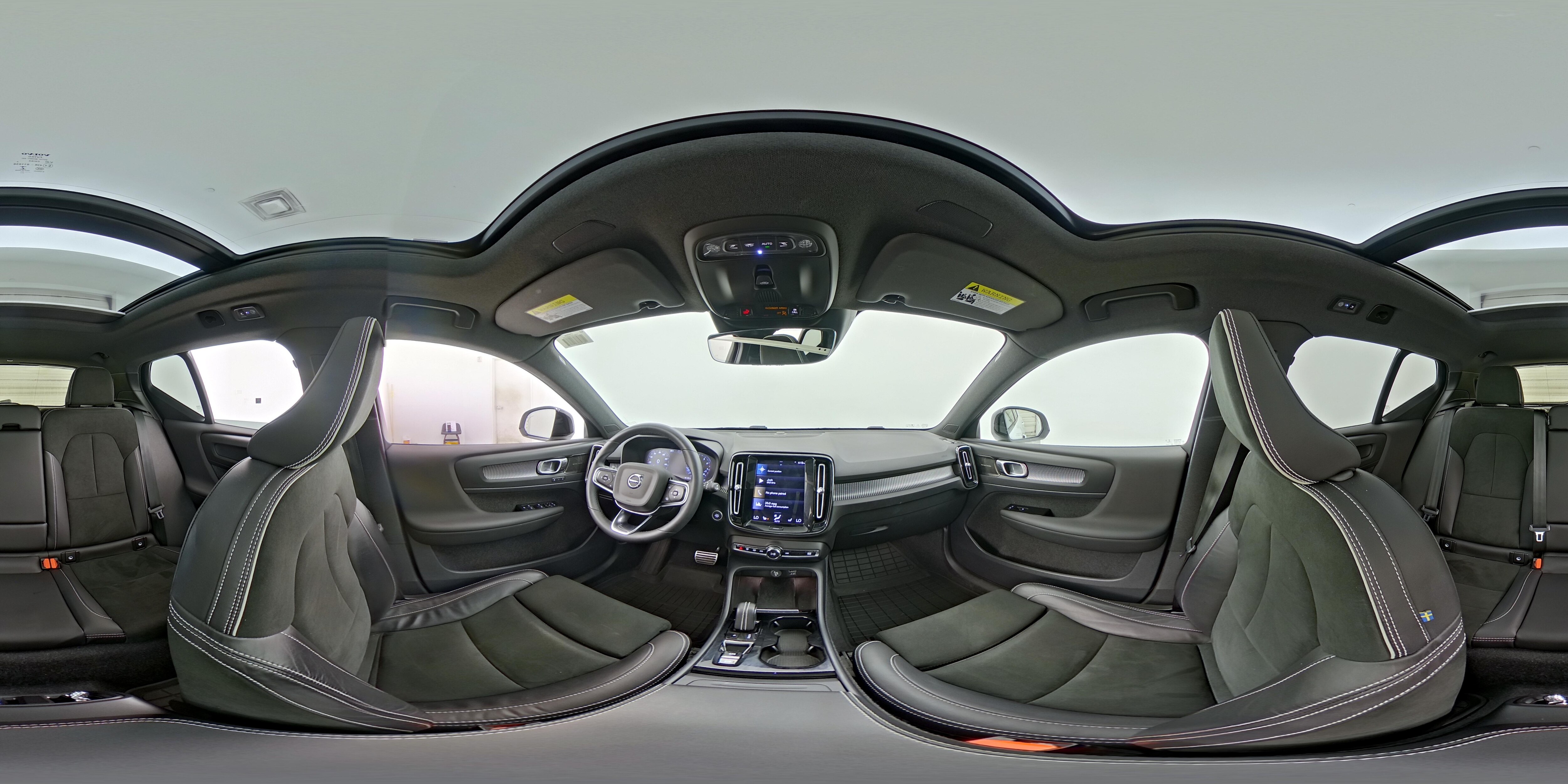 2022 Volvo XC40 R-Design - Photo 27